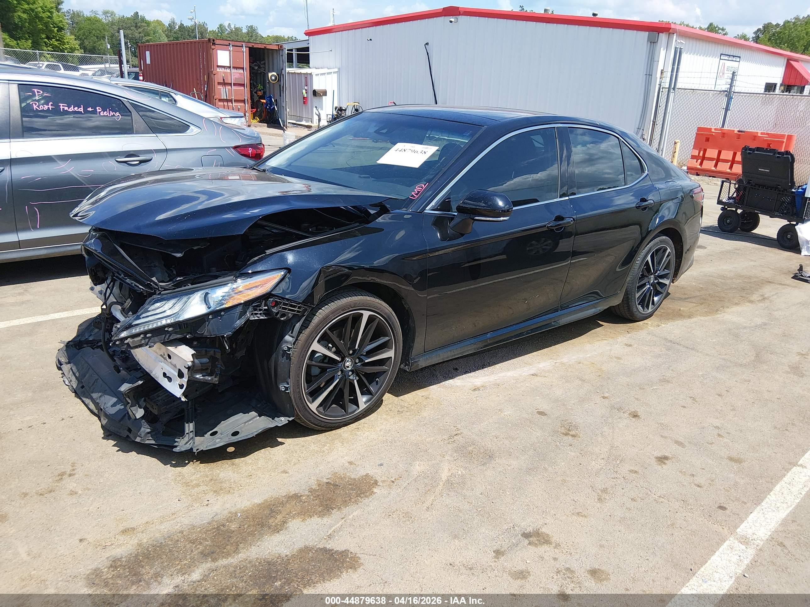 TOYOTA CAMRY image 2