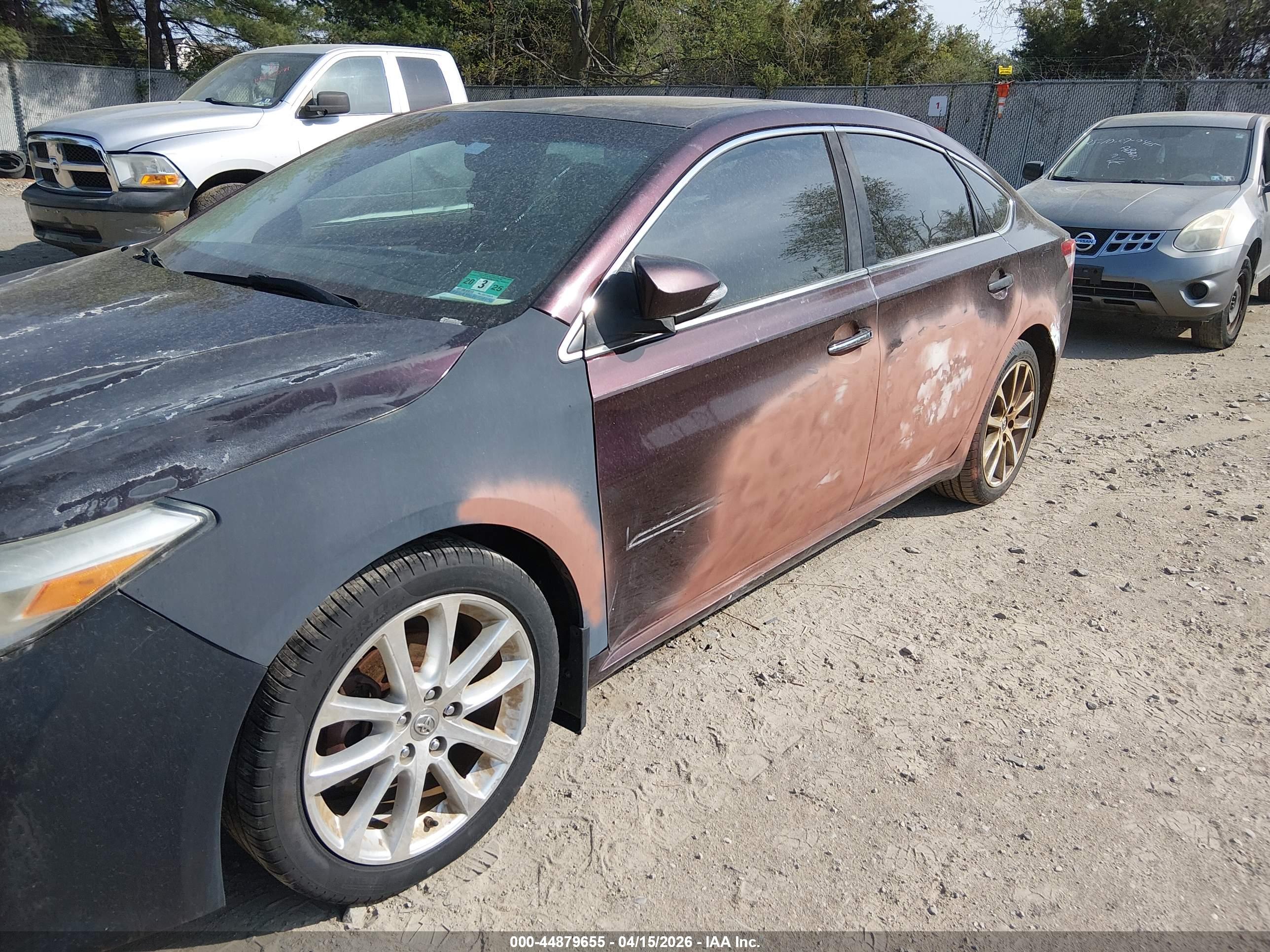 TOYOTA AVALON image 6