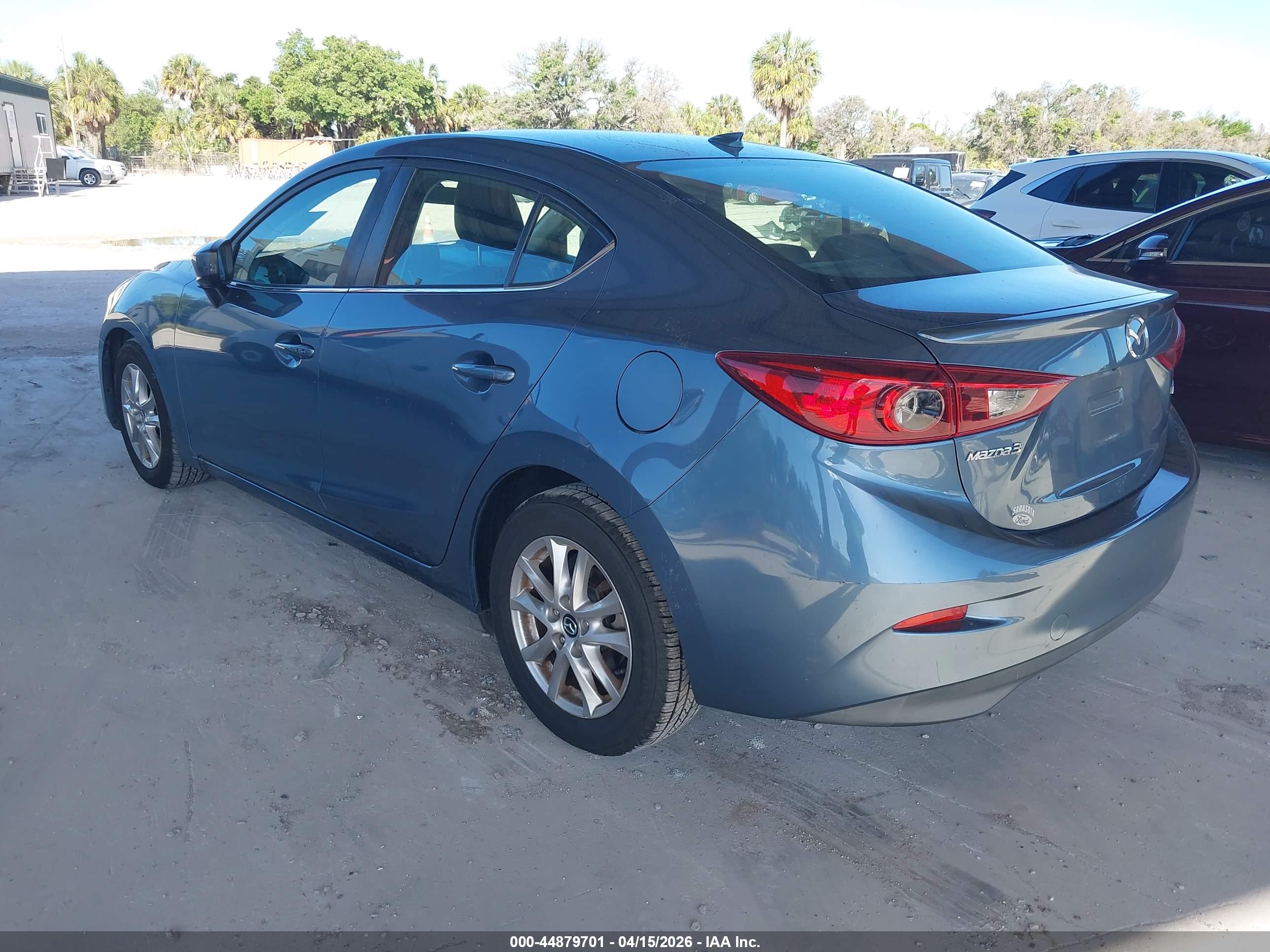 MAZDA MAZDA3 image 3