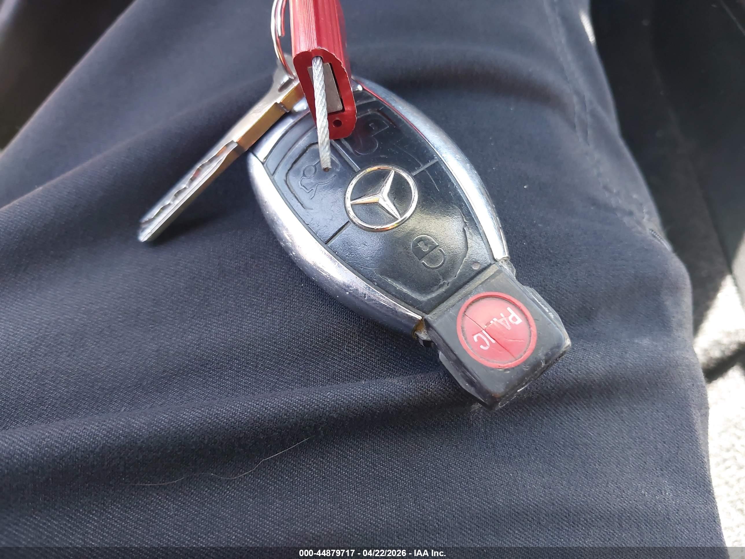 MERCEDES-BENZ C image 11
