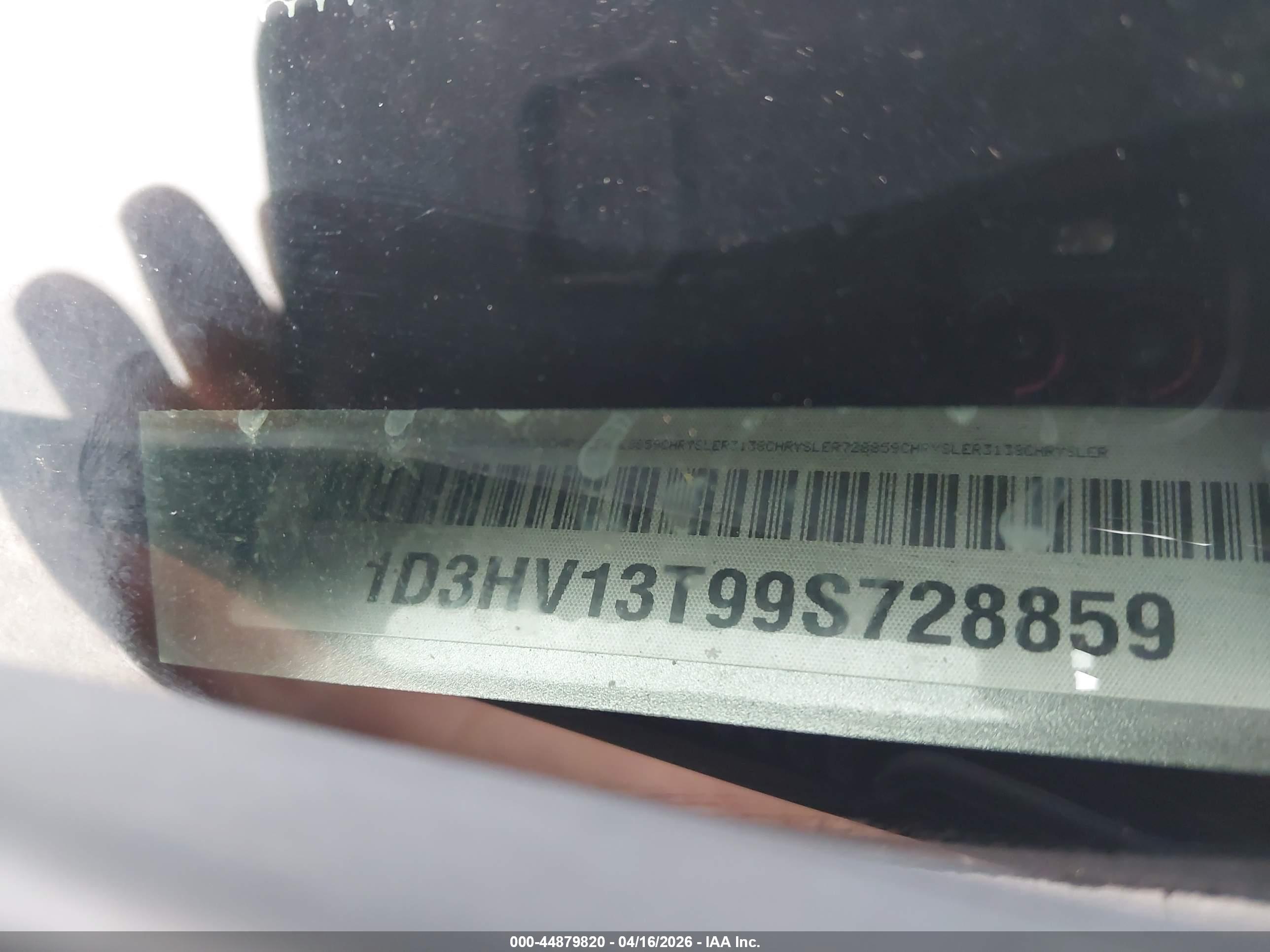 DODGE RAM image 9
