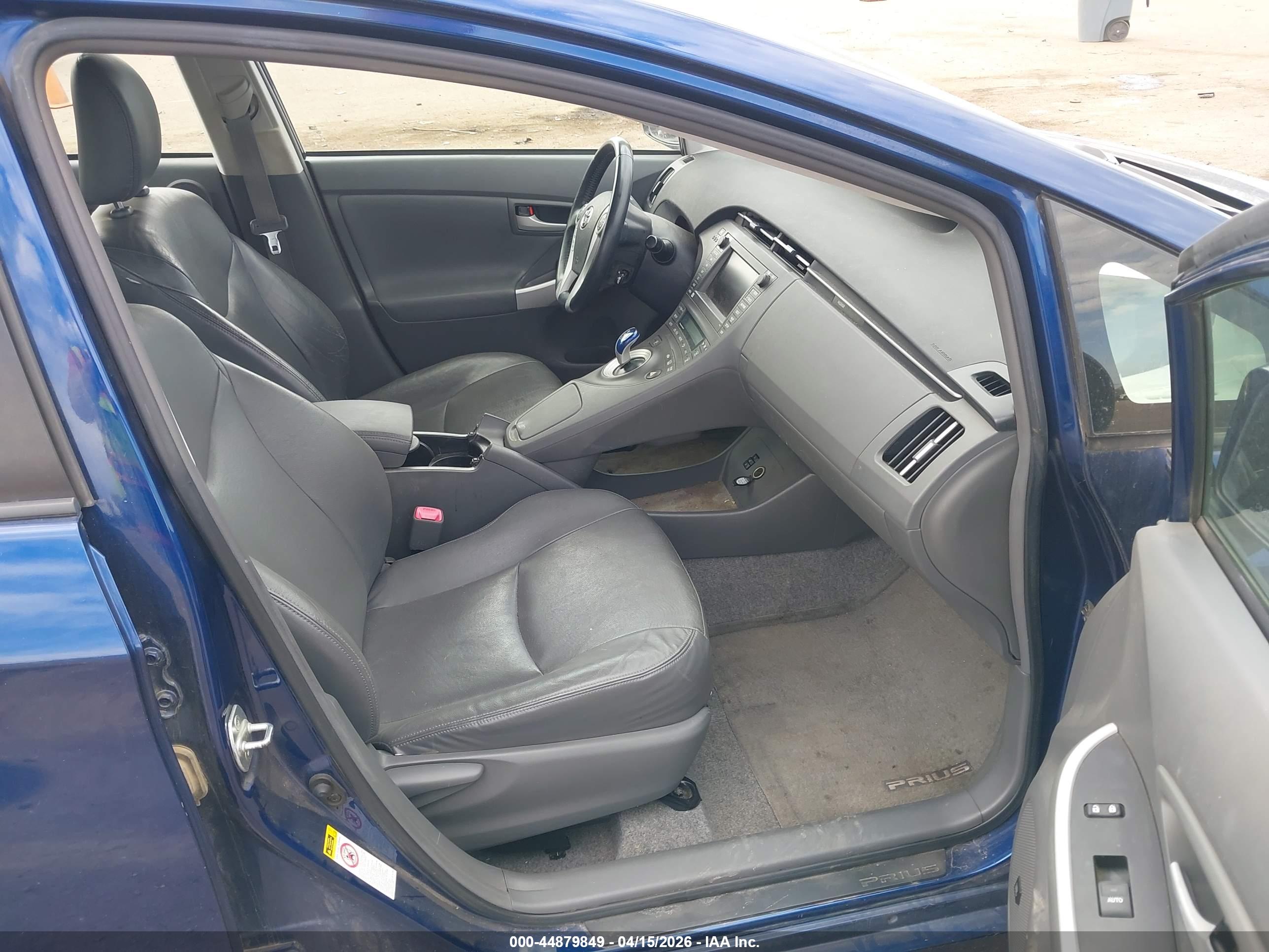 TOYOTA PRIUS image 5