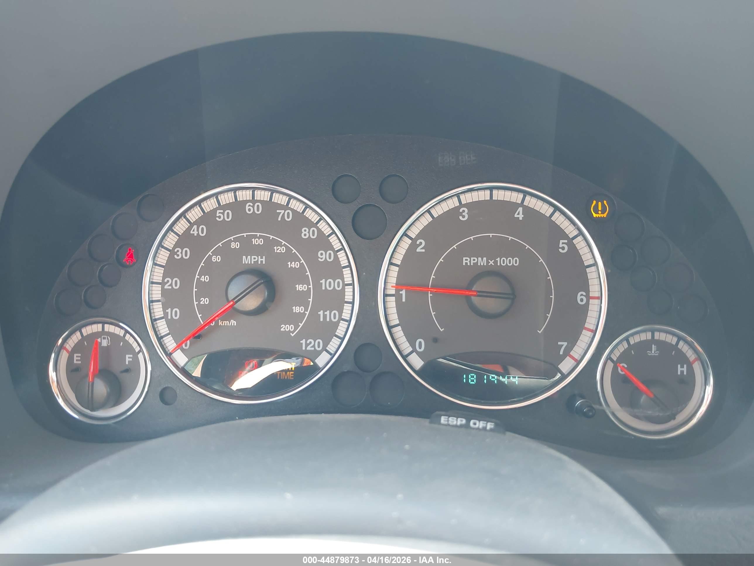 JEEP LIBERTY image 7