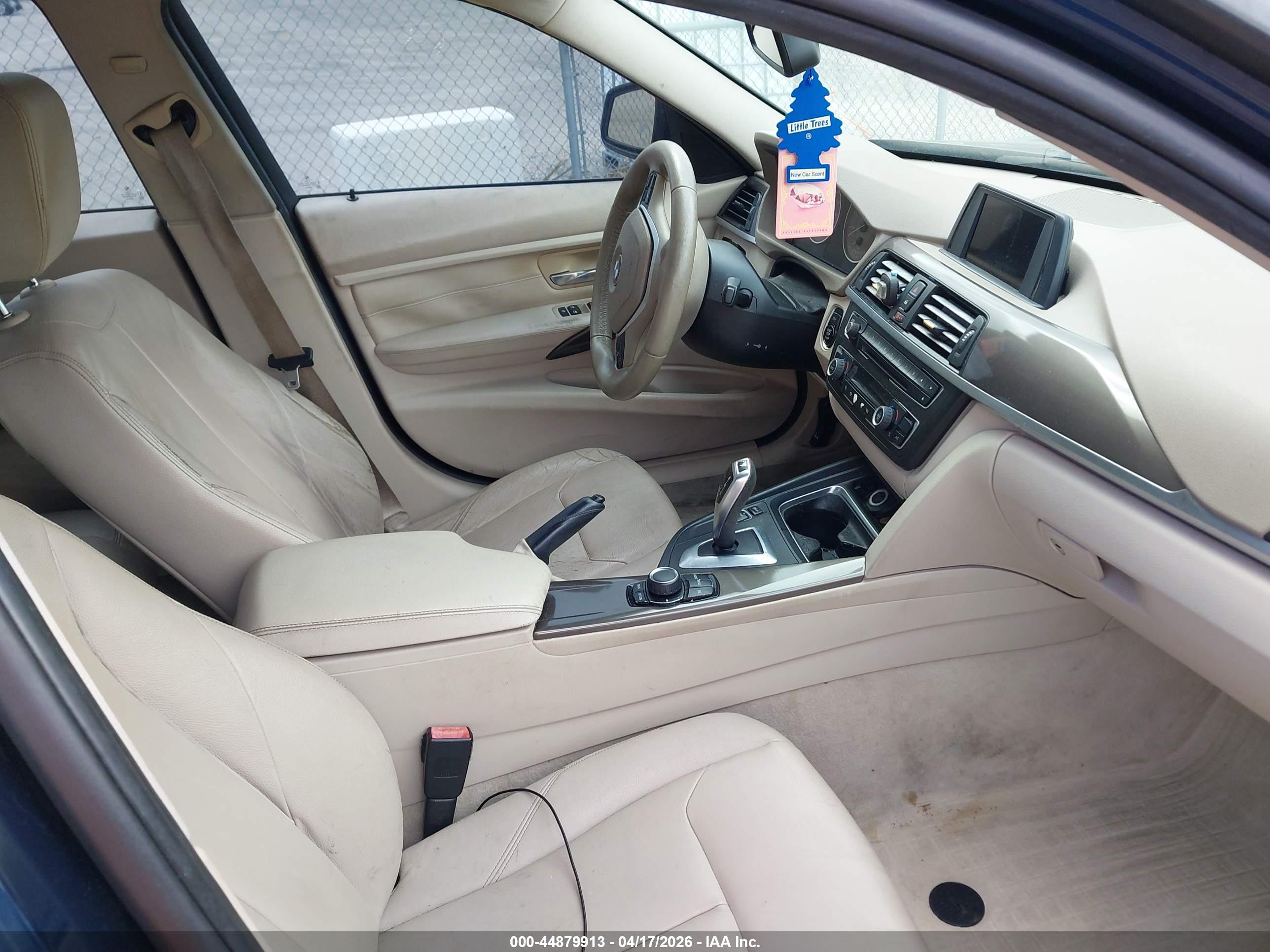 BMW 328I image 5