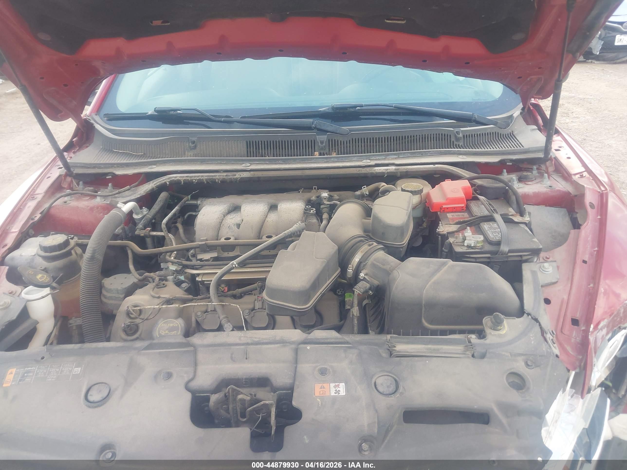 FORD TAURUS image 10
