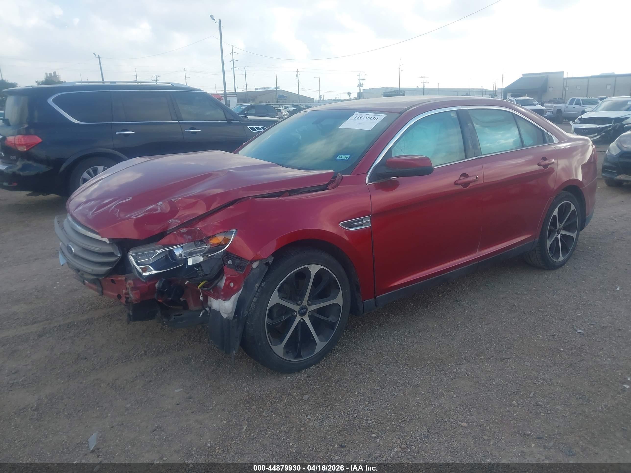 FORD TAURUS image 2