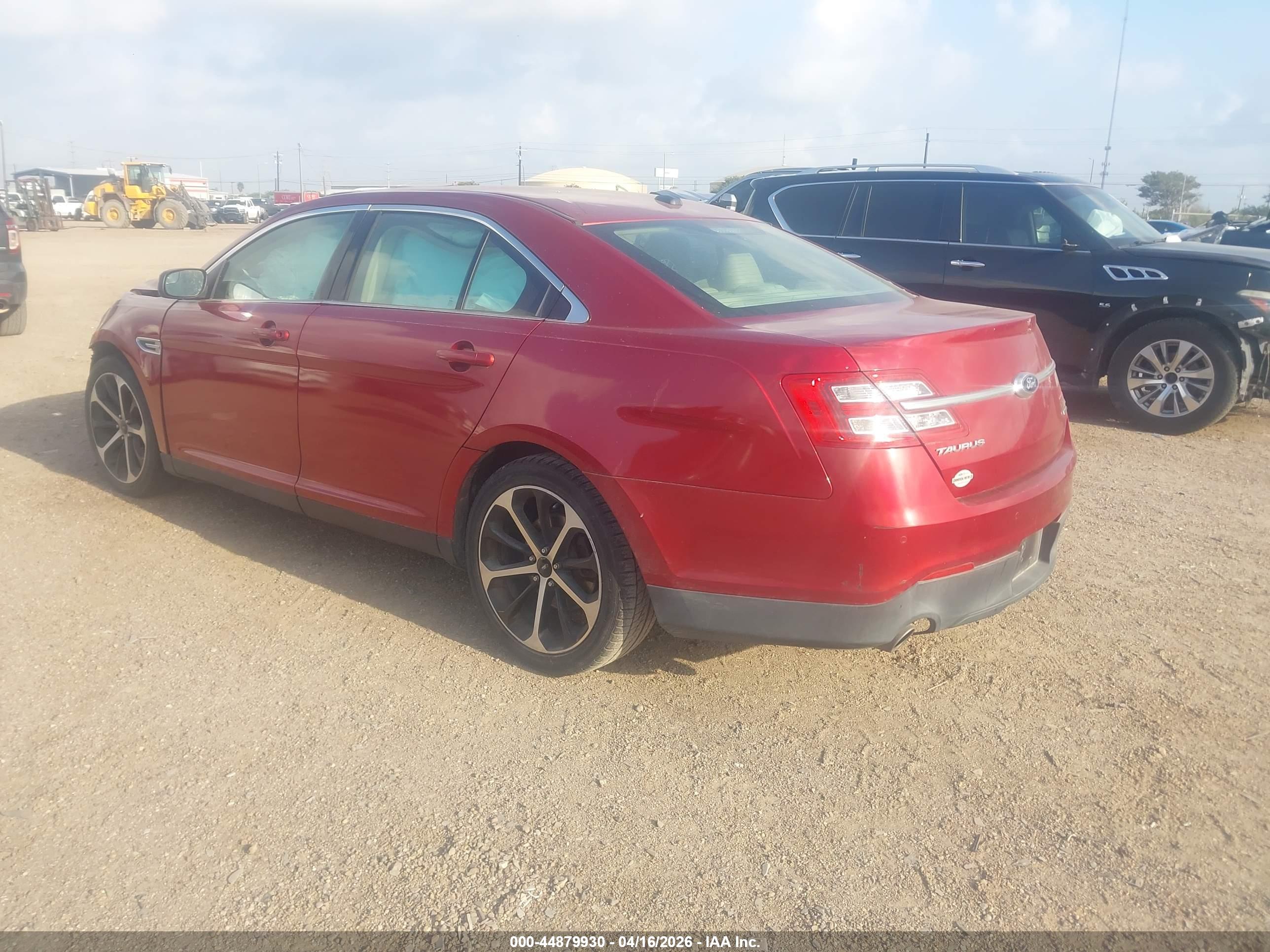 FORD TAURUS image 3