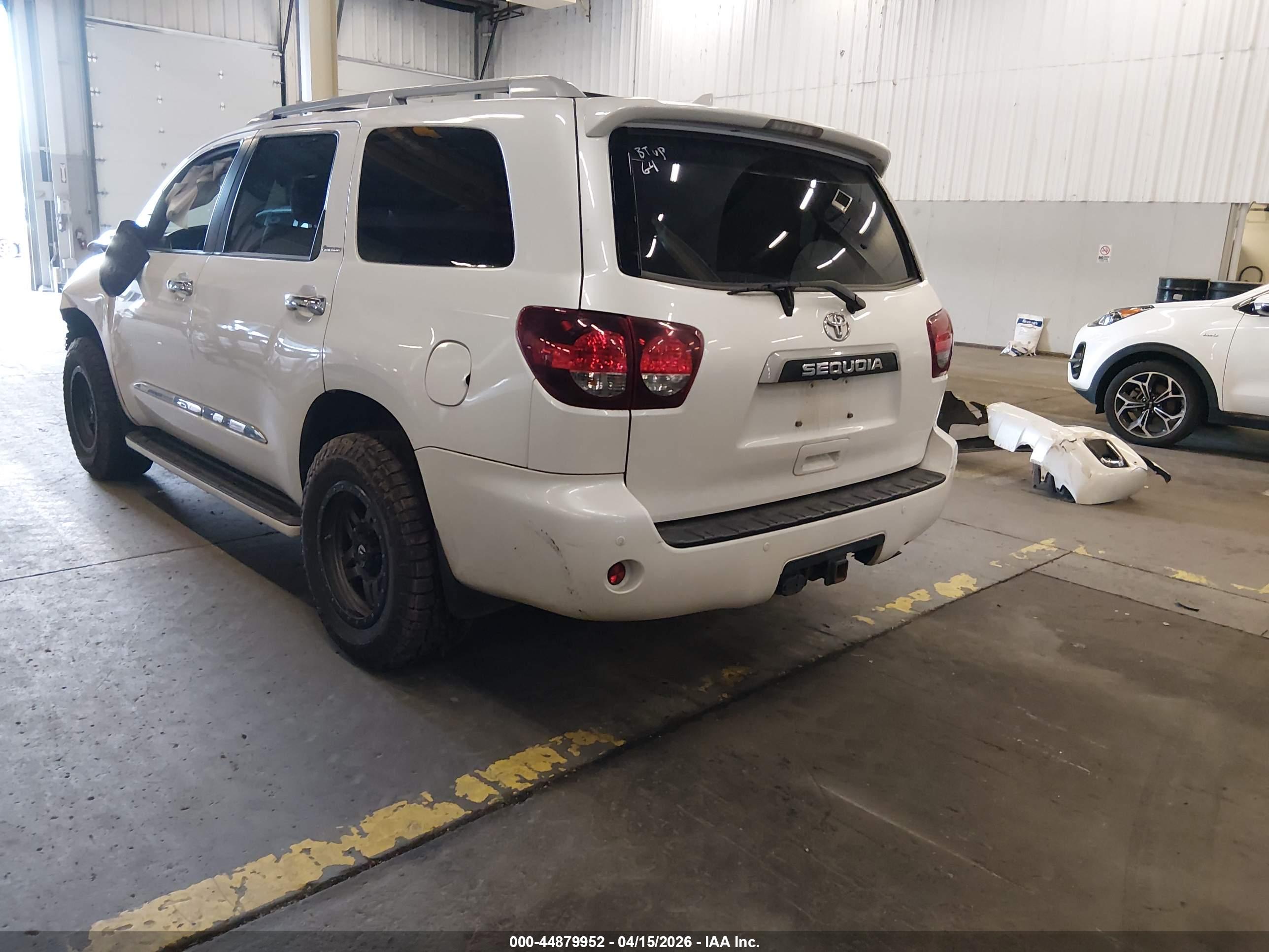 TOYOTA SEQUOIA image 3
