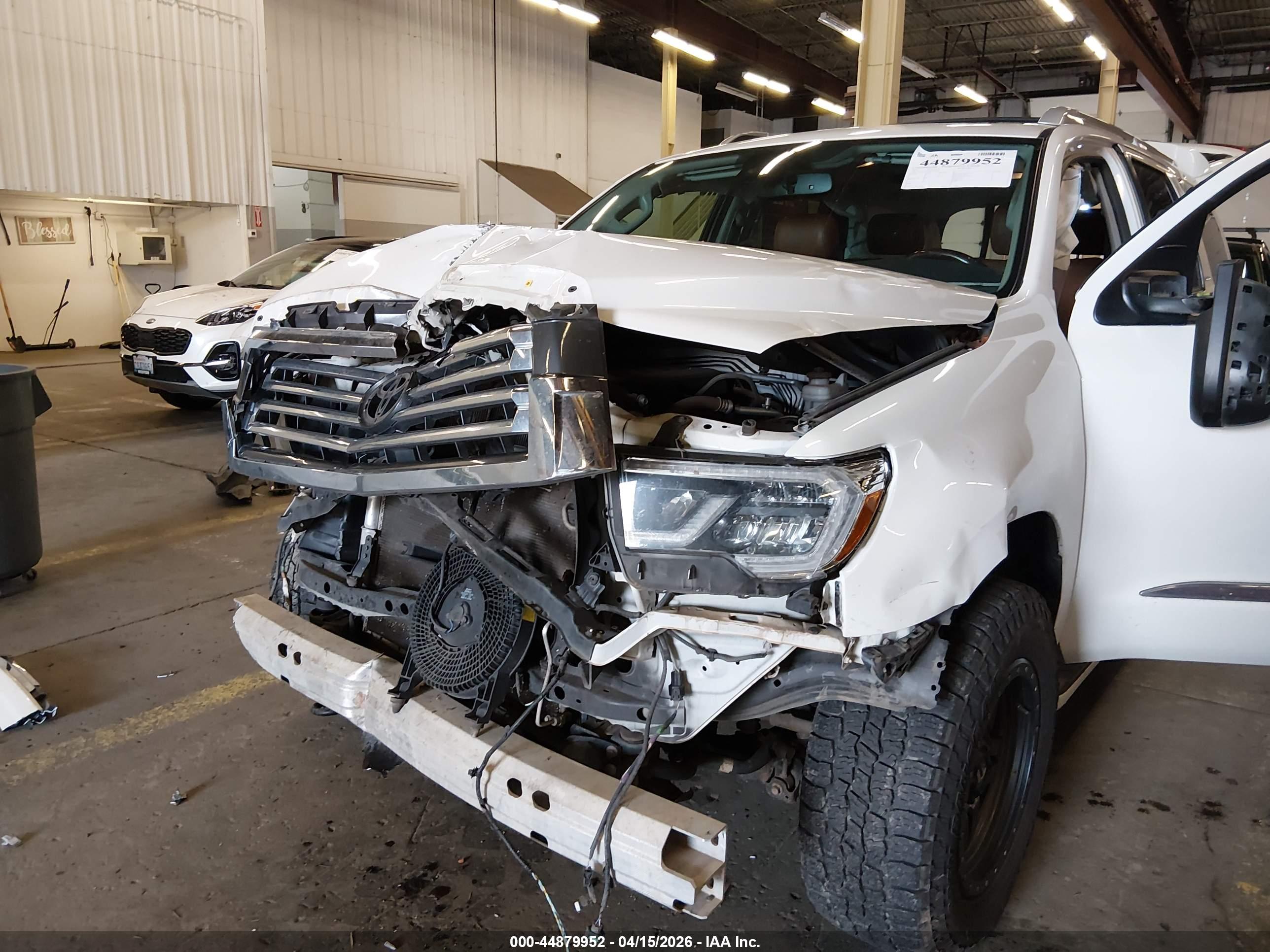 TOYOTA SEQUOIA image 6