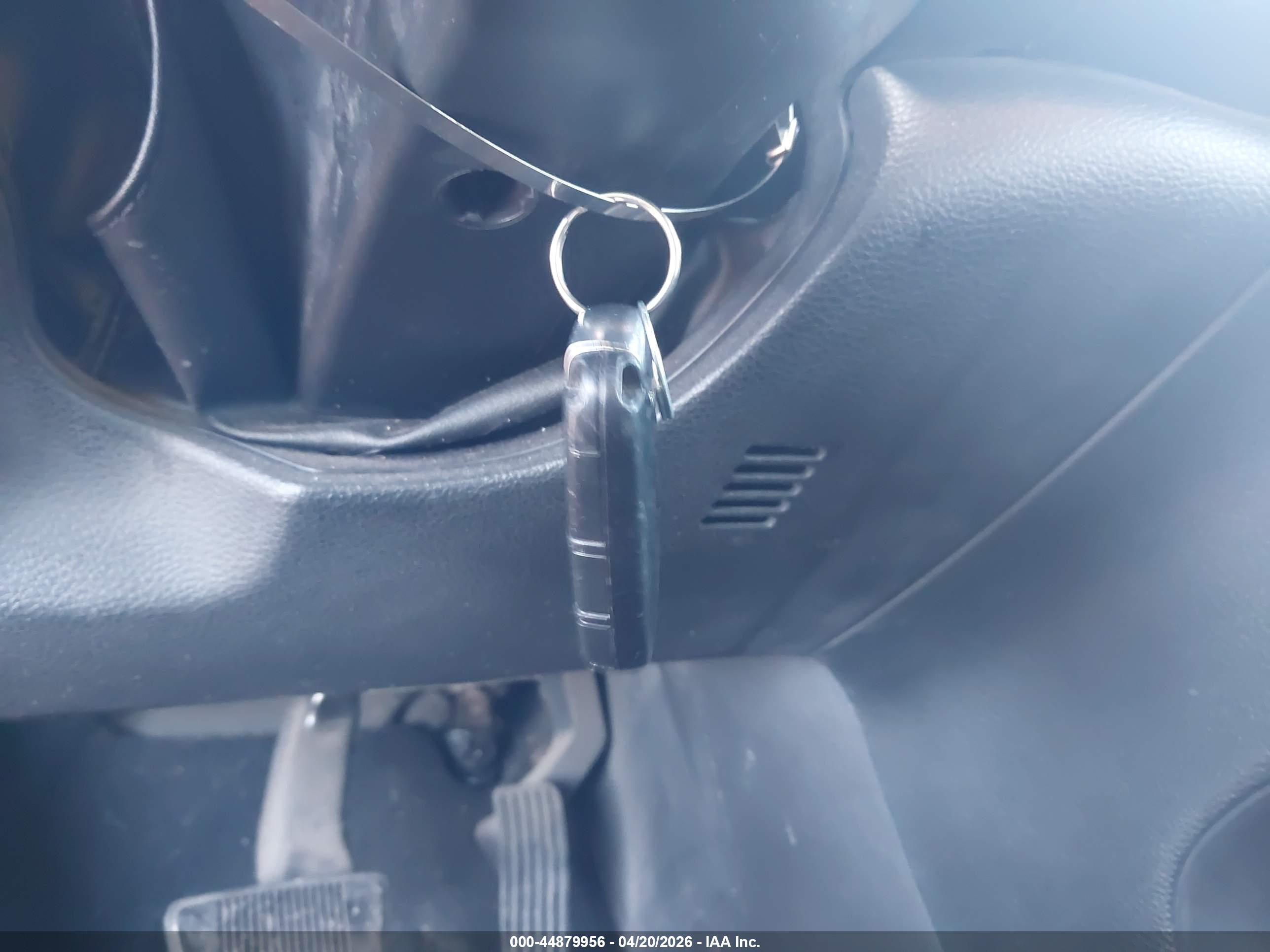CHRYSLER 200 image 11