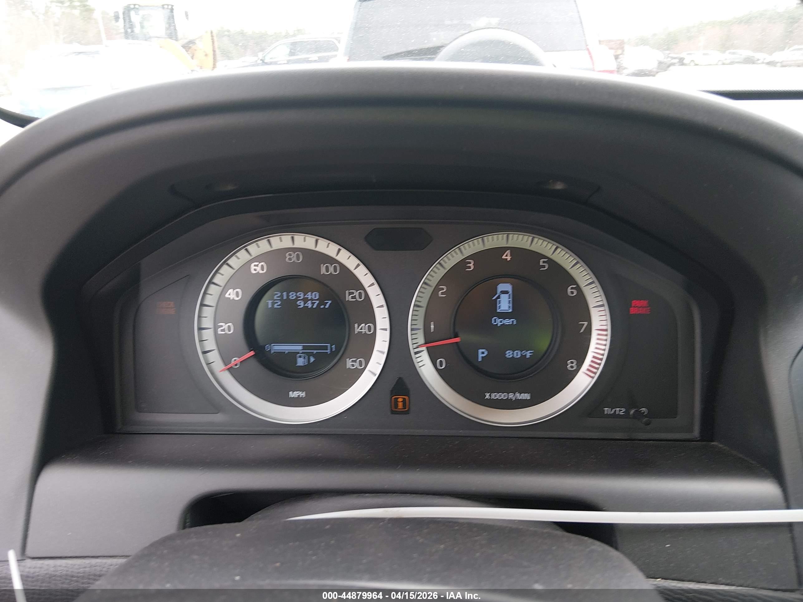 VOLVO XC60 image 7