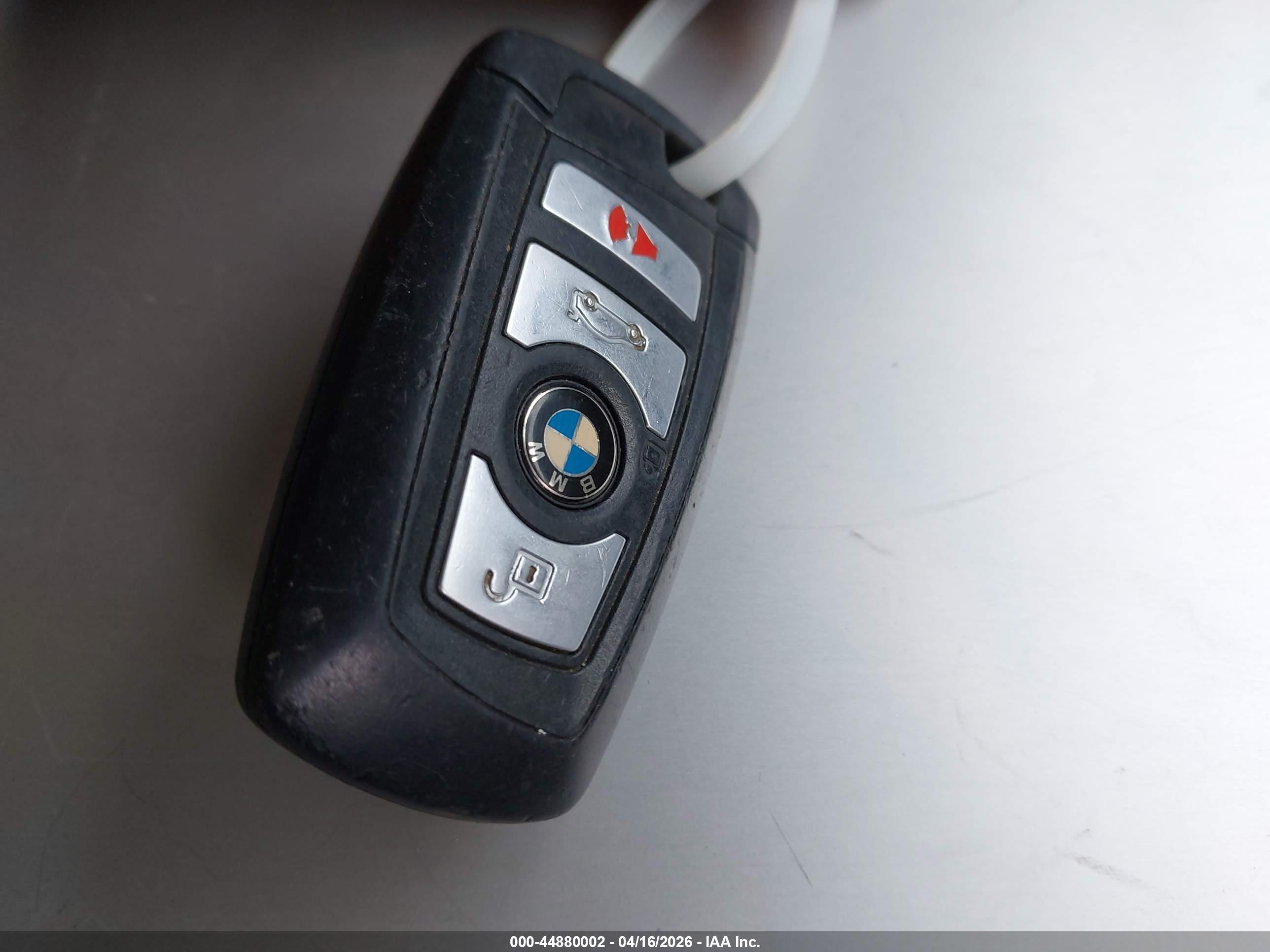 BMW 528I image 11