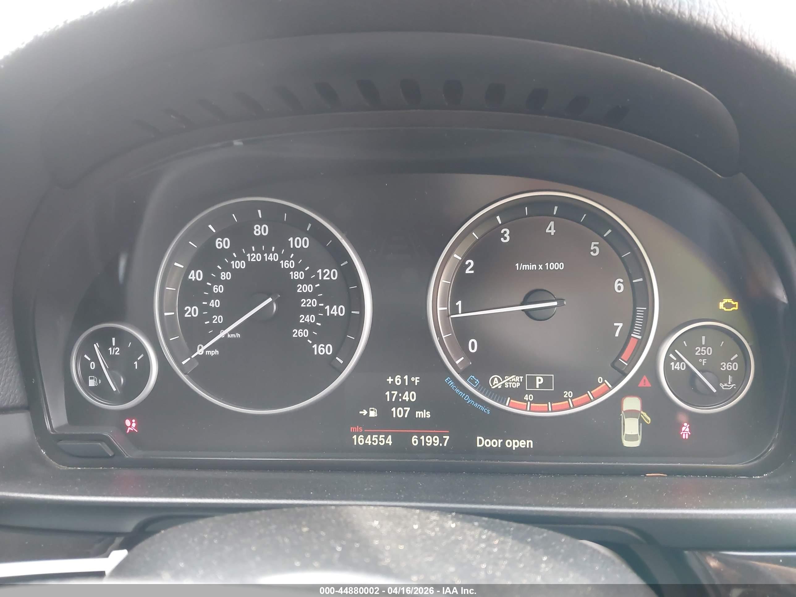 BMW 528I image 7