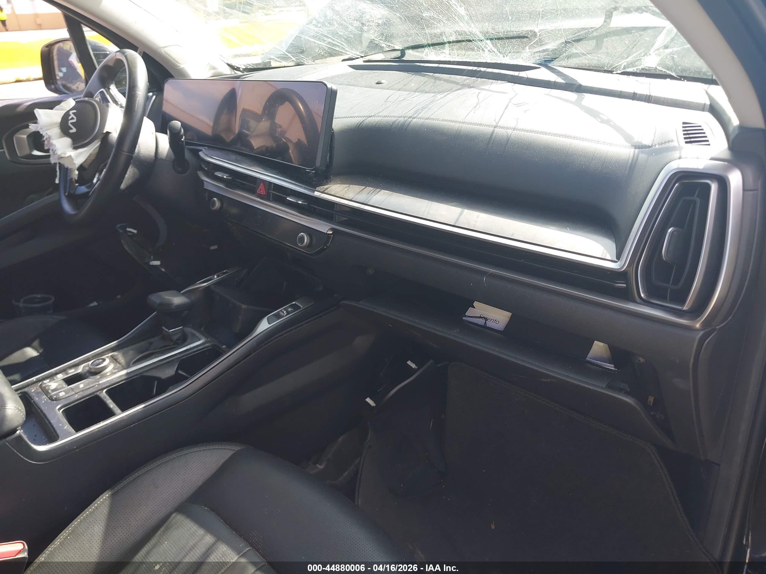 KIA SORENTO image 5