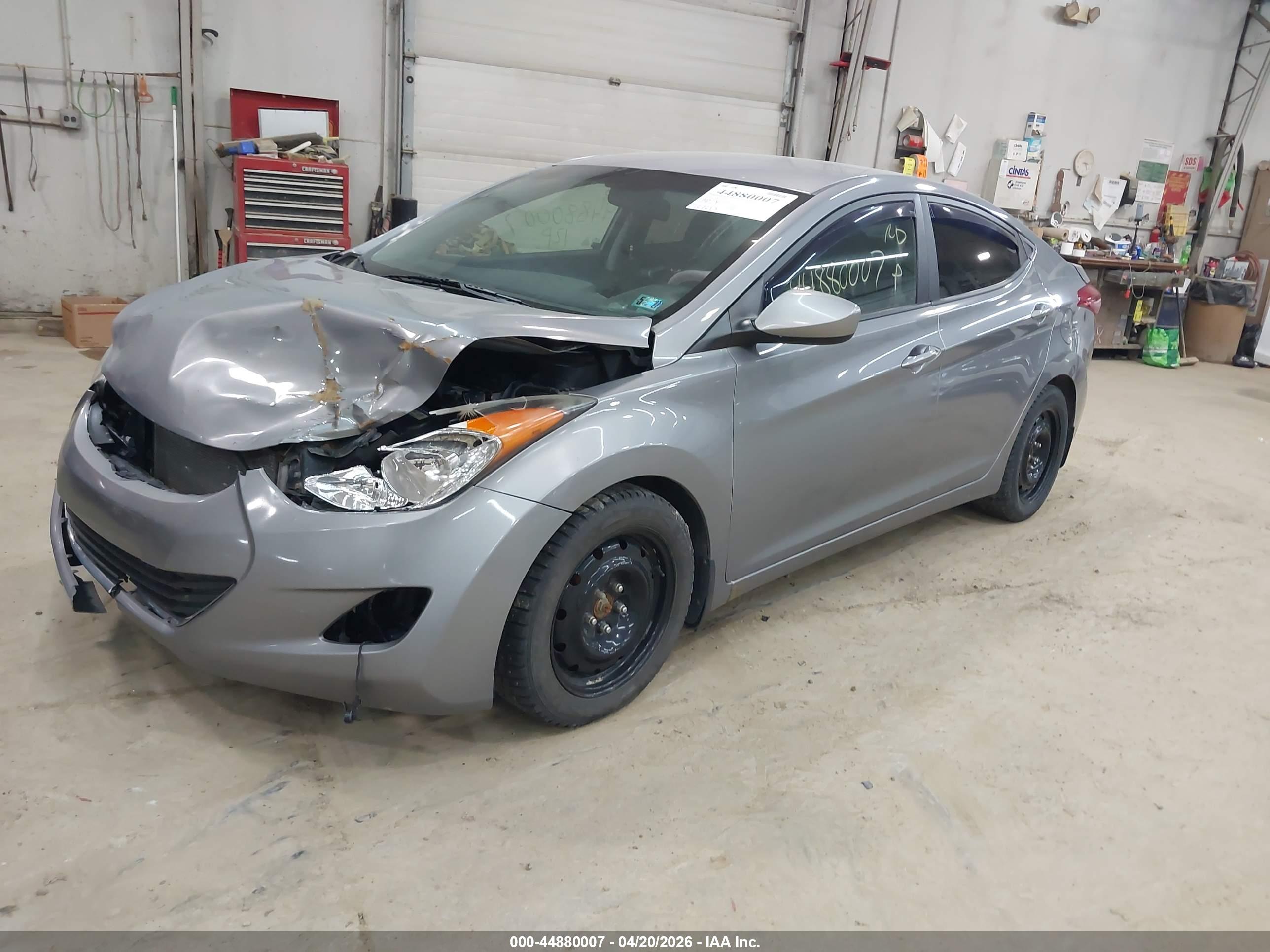 HYUNDAI ELANTRA image 2