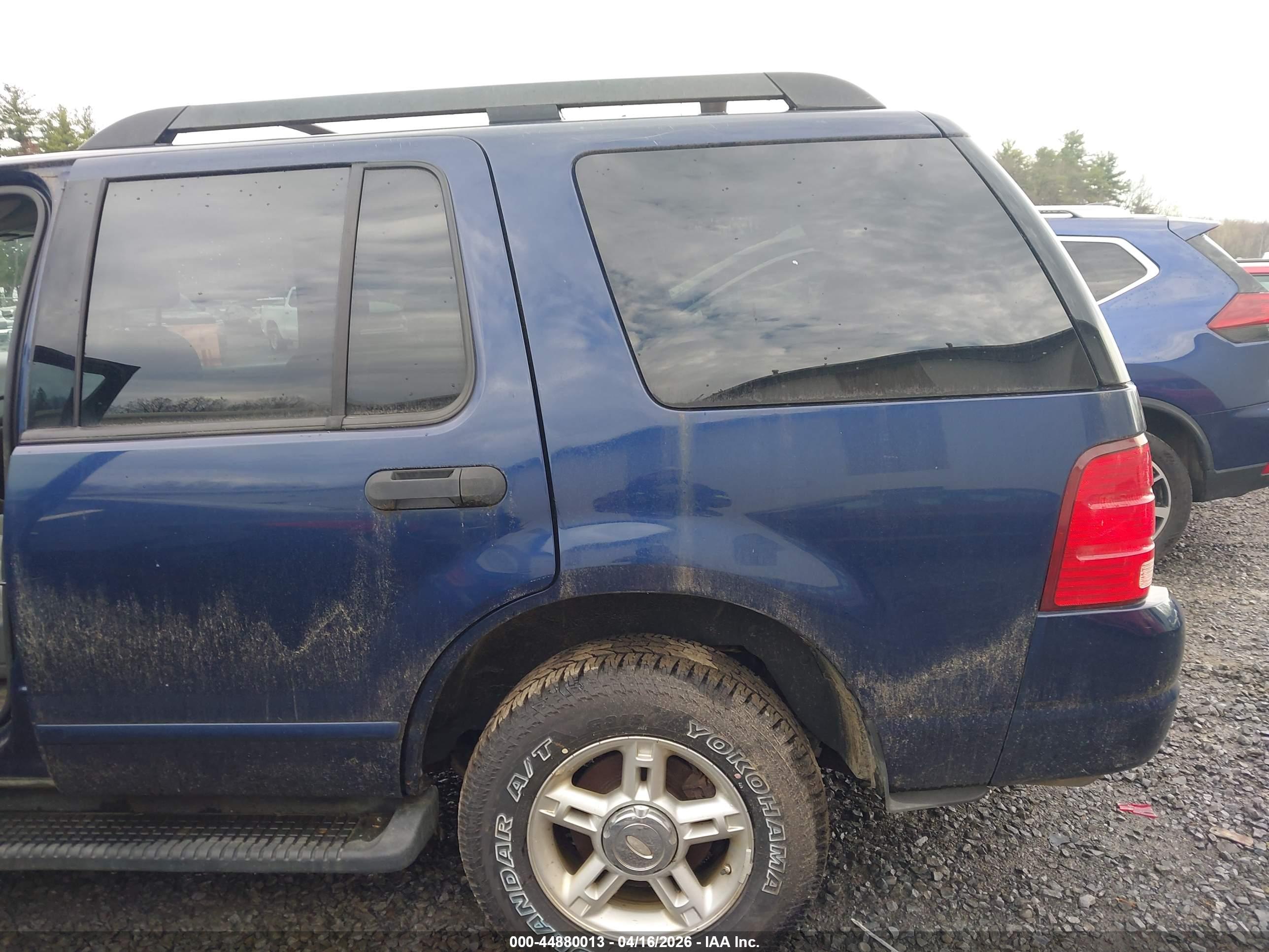 FORD EXPLORER image 6