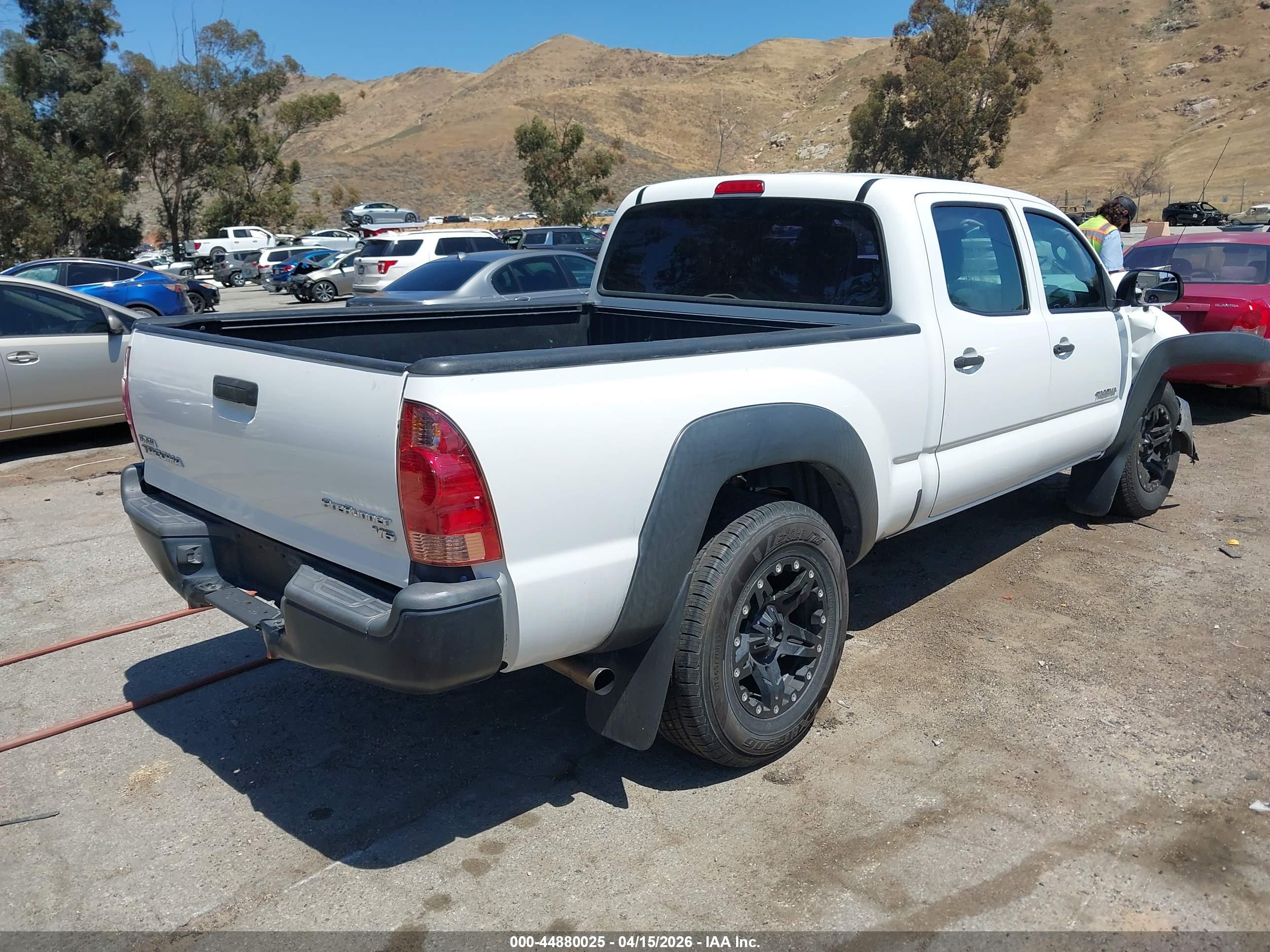 TOYOTA TACOMA image 4