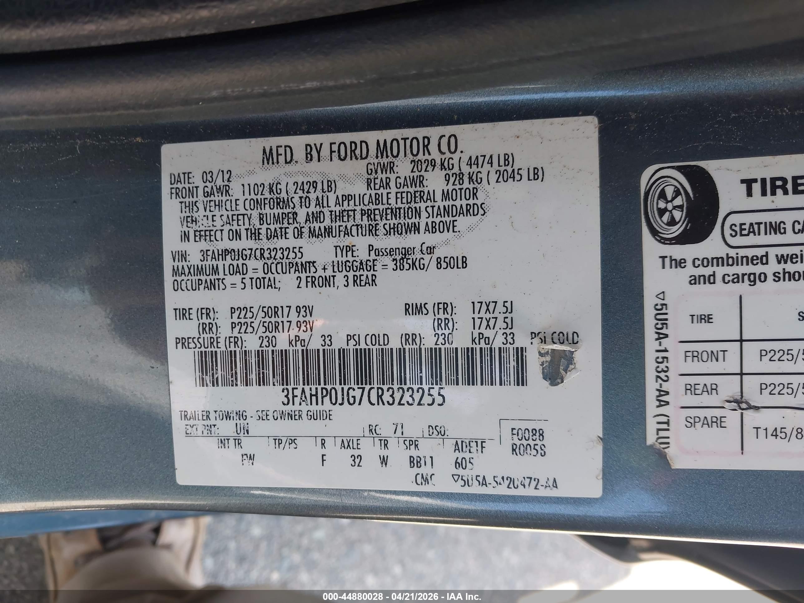 FORD FUSION image 9