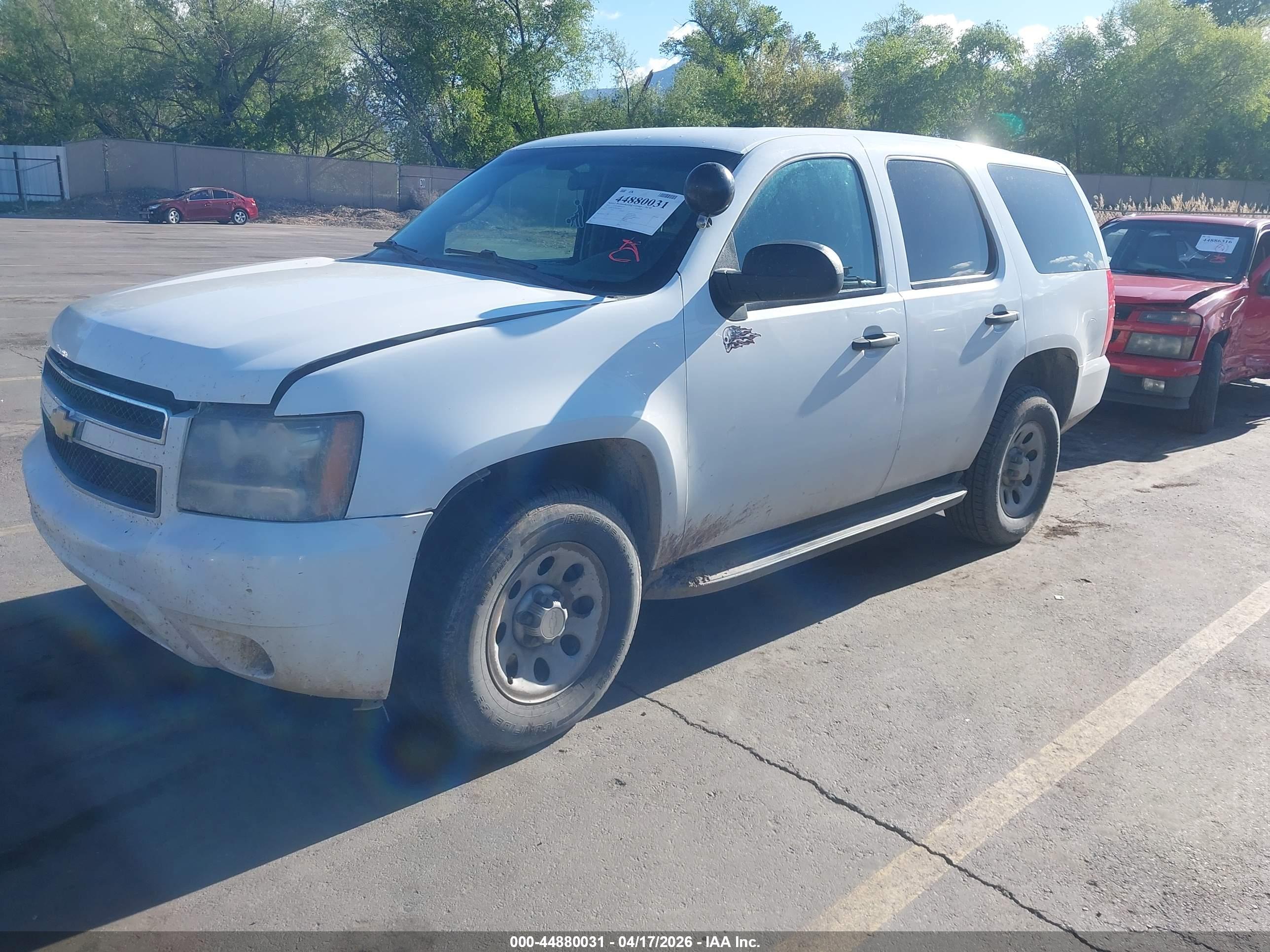 CHEVROLET TAHOE image 2