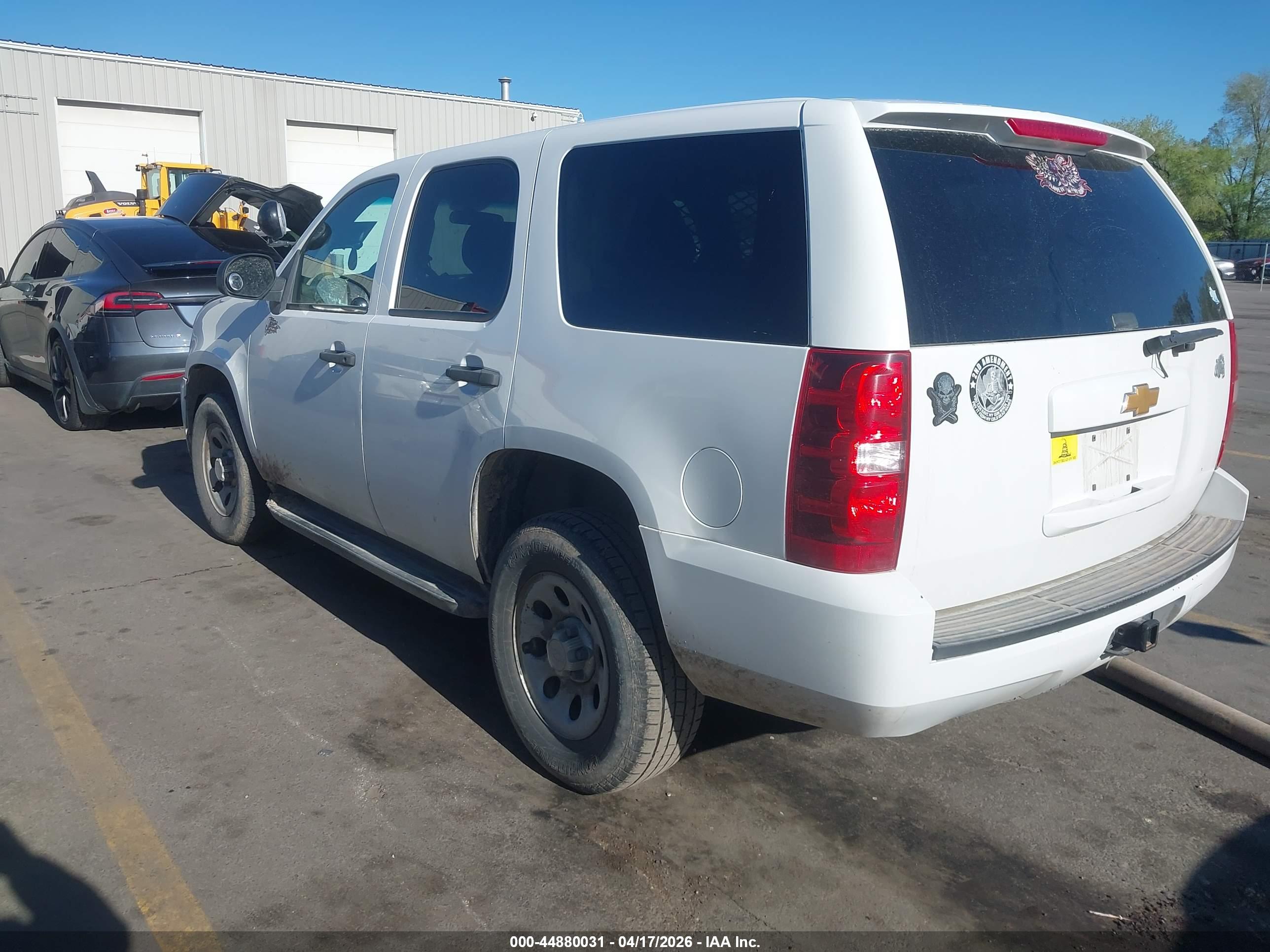 CHEVROLET TAHOE image 3