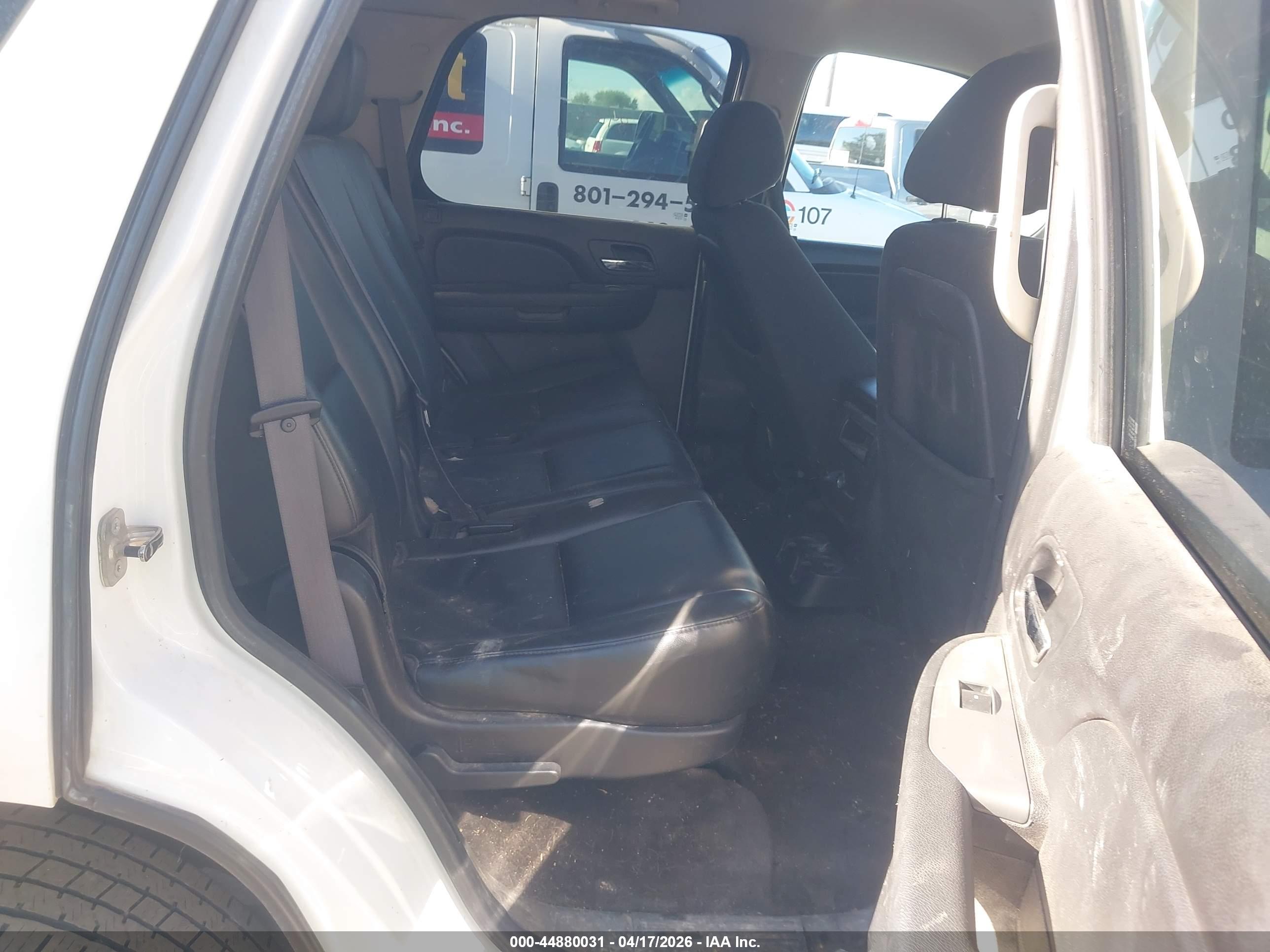 CHEVROLET TAHOE image 8