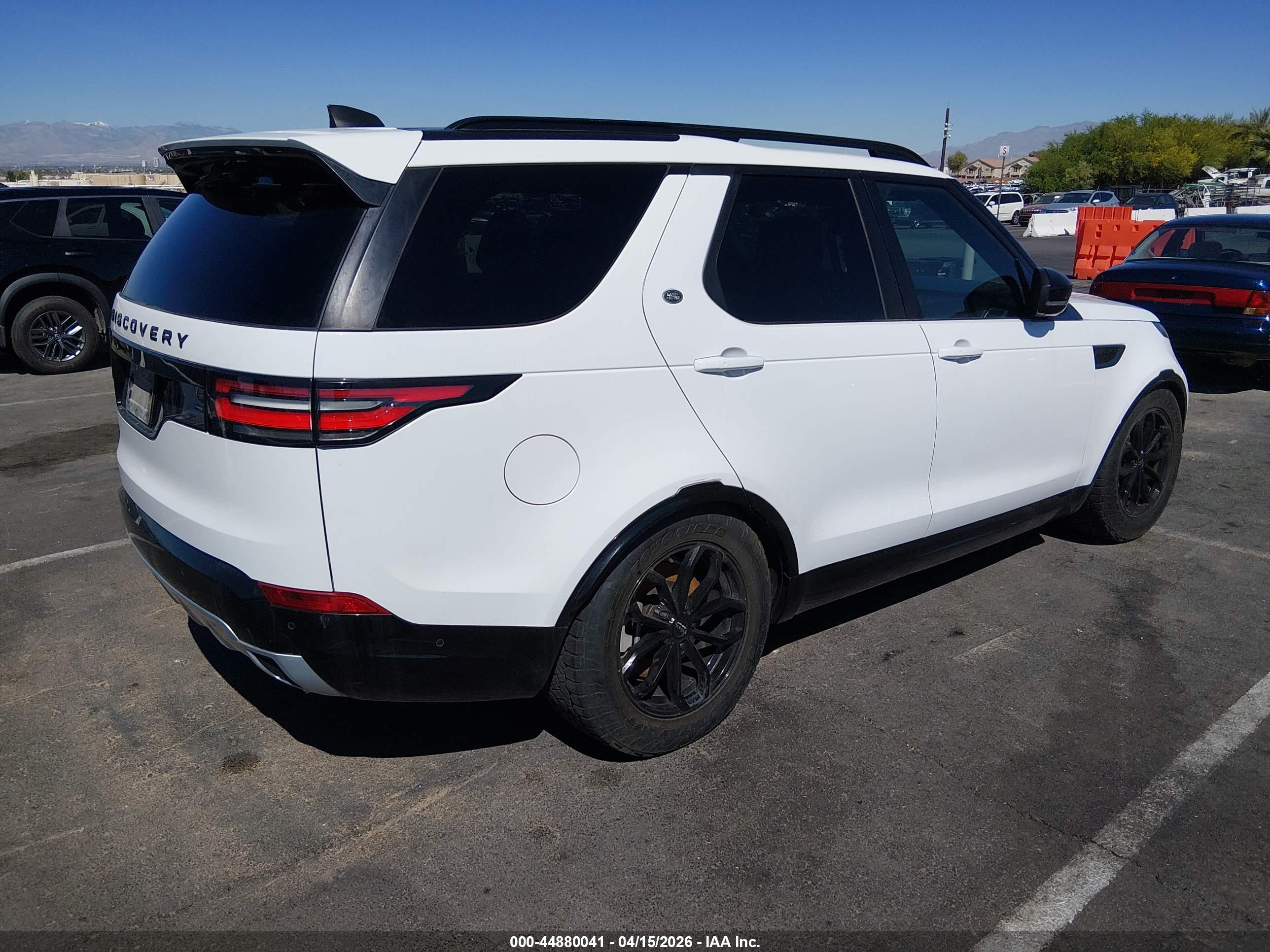 LAND ROVER image 4