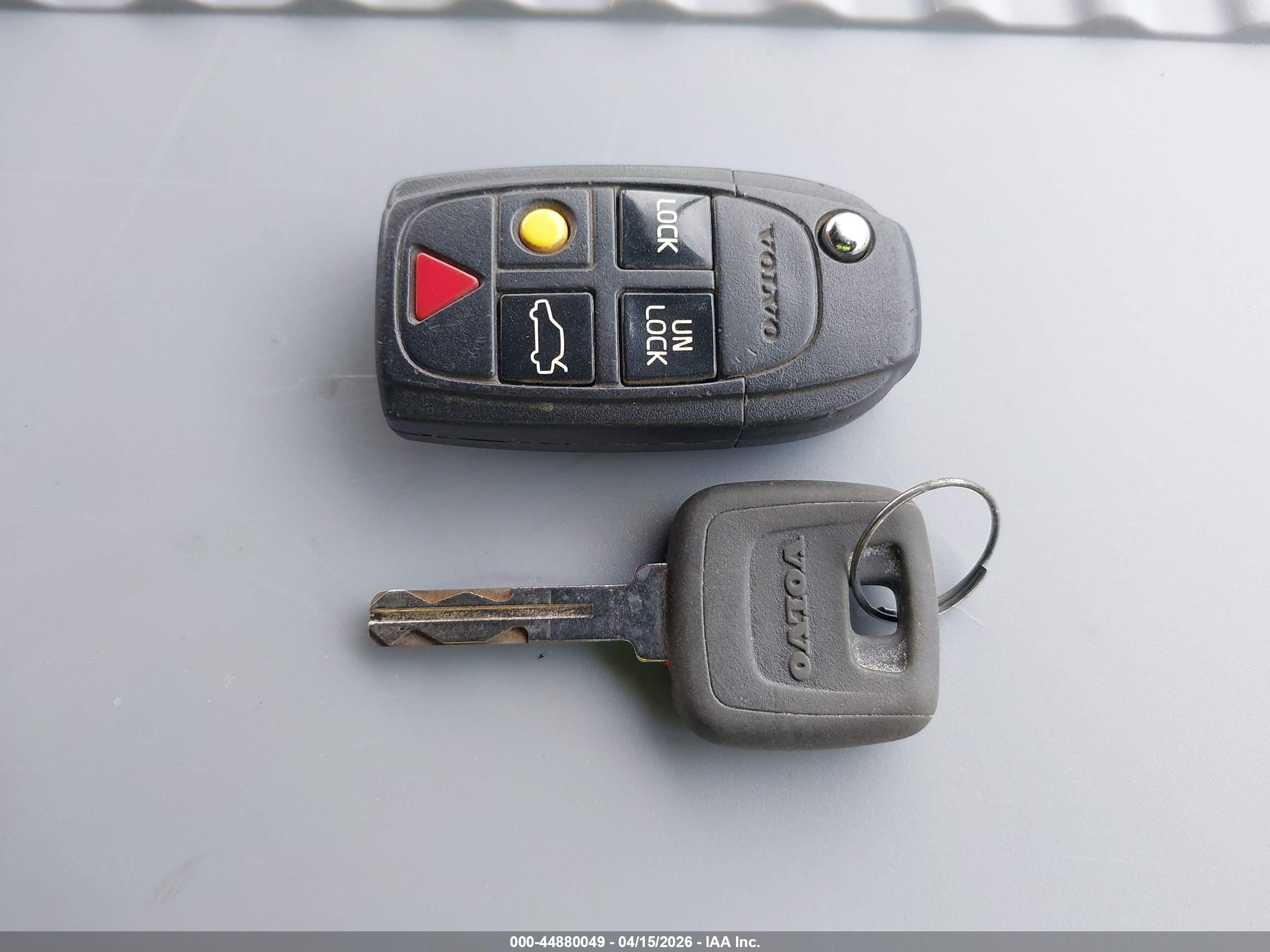 VOLVO XC90 image 11
