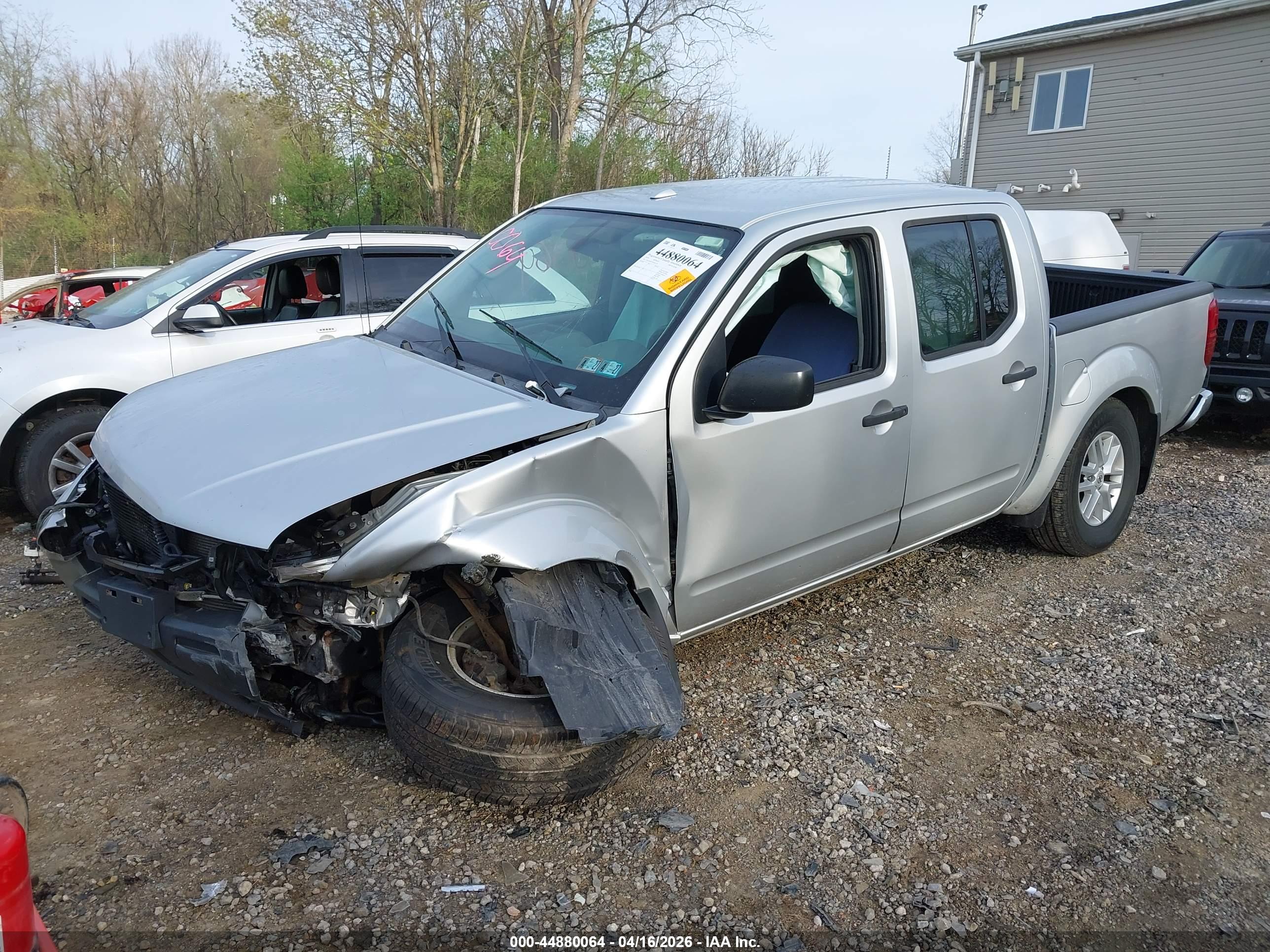 NISSAN FRONTIER image 2