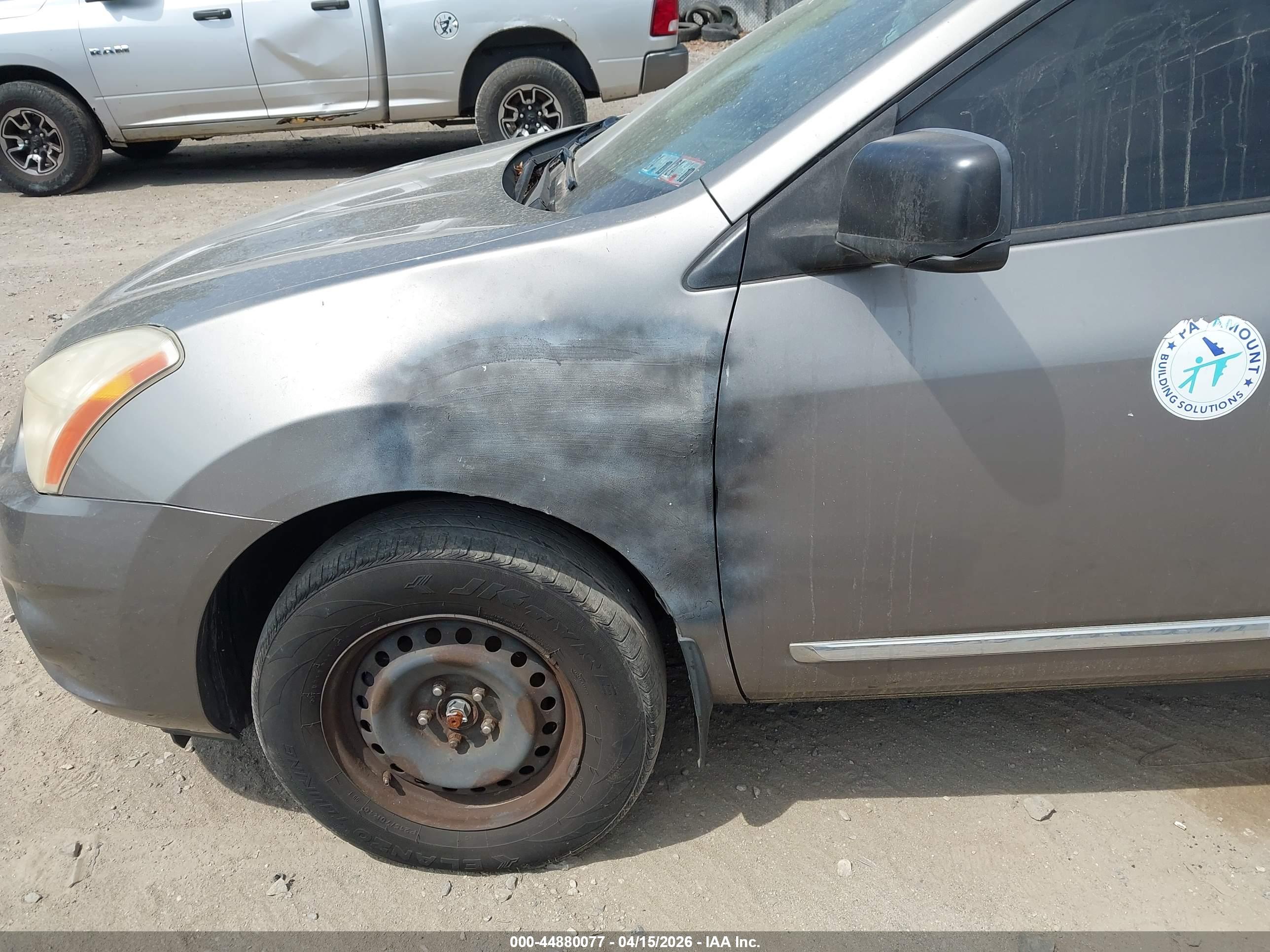 NISSAN ROGUE image 6