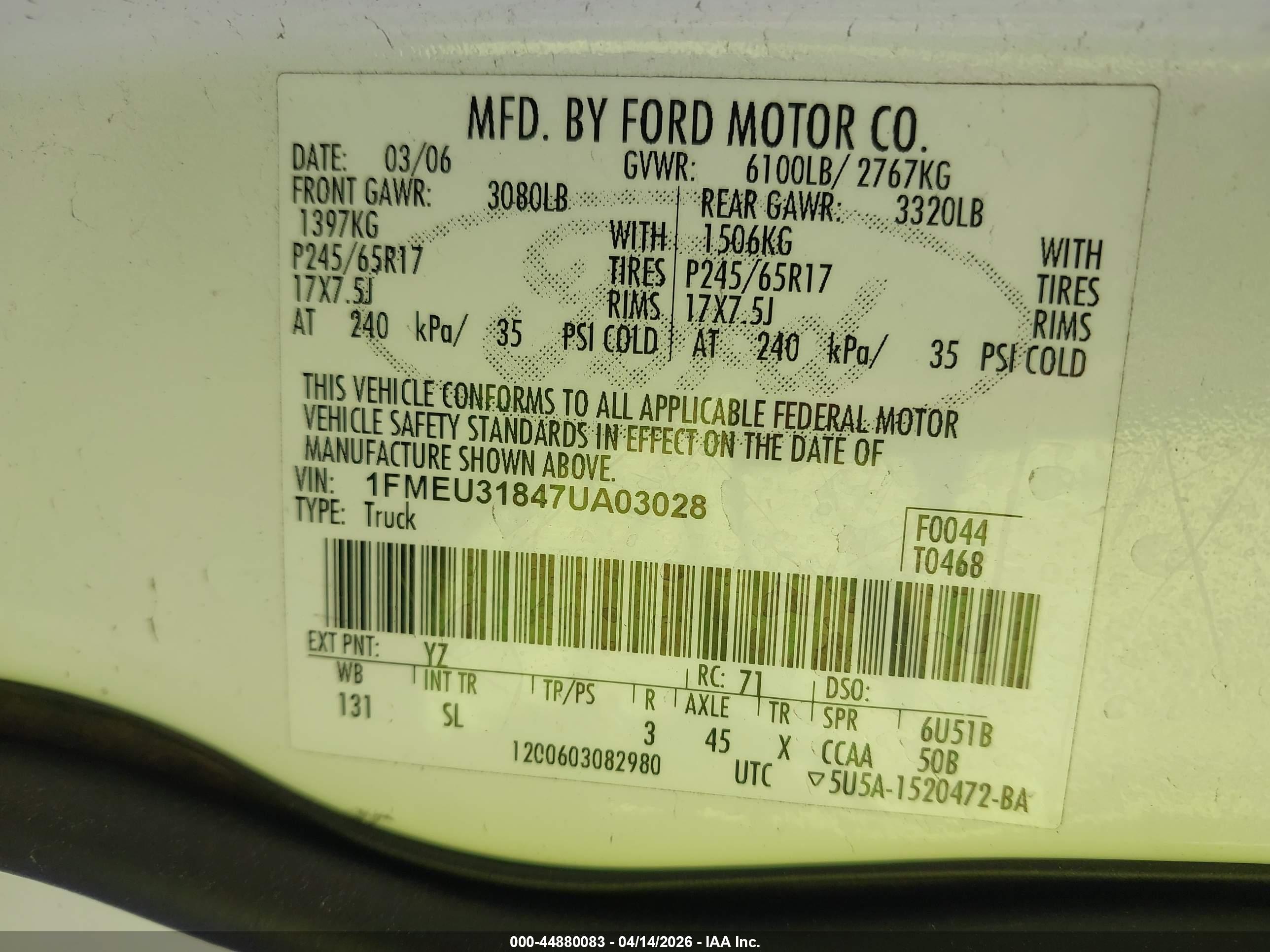 FORD EXPLORER image 9