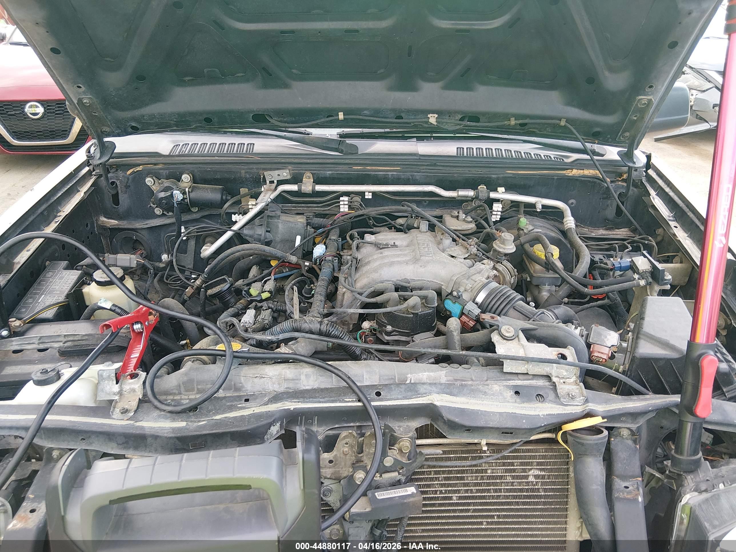 NISSAN FRONTIER image 10