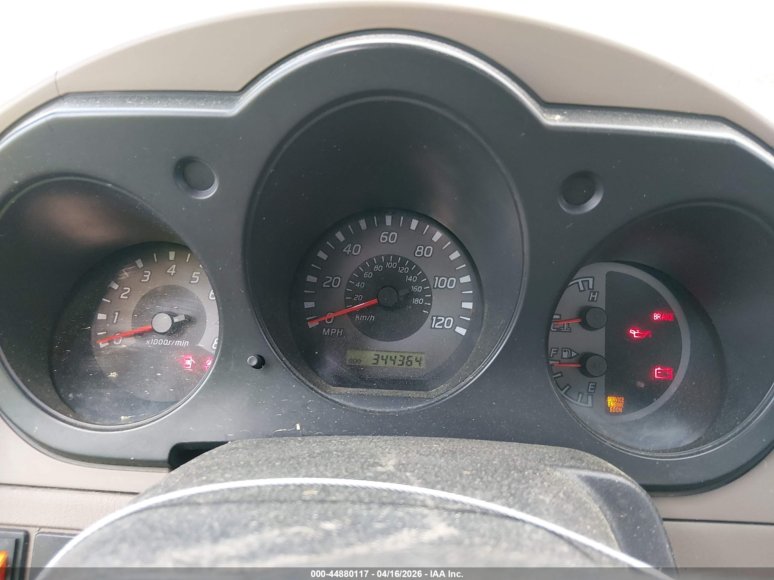 NISSAN FRONTIER image 7