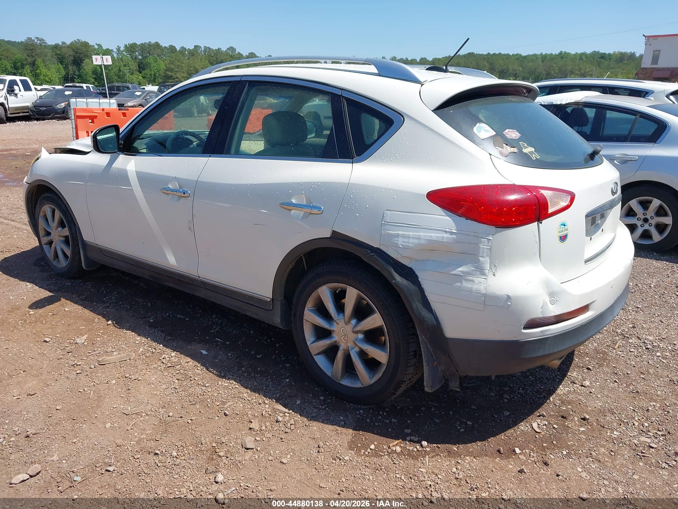 INFINITI EX35 image 3