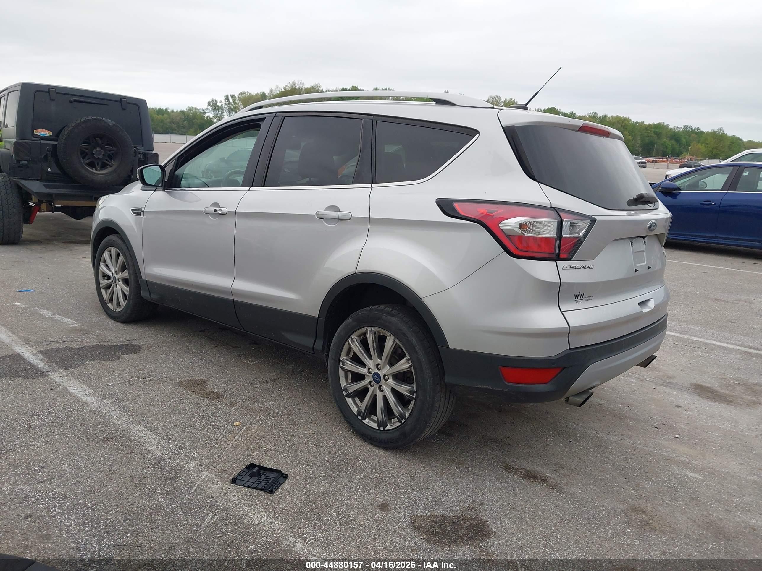 FORD ESCAPE image 3