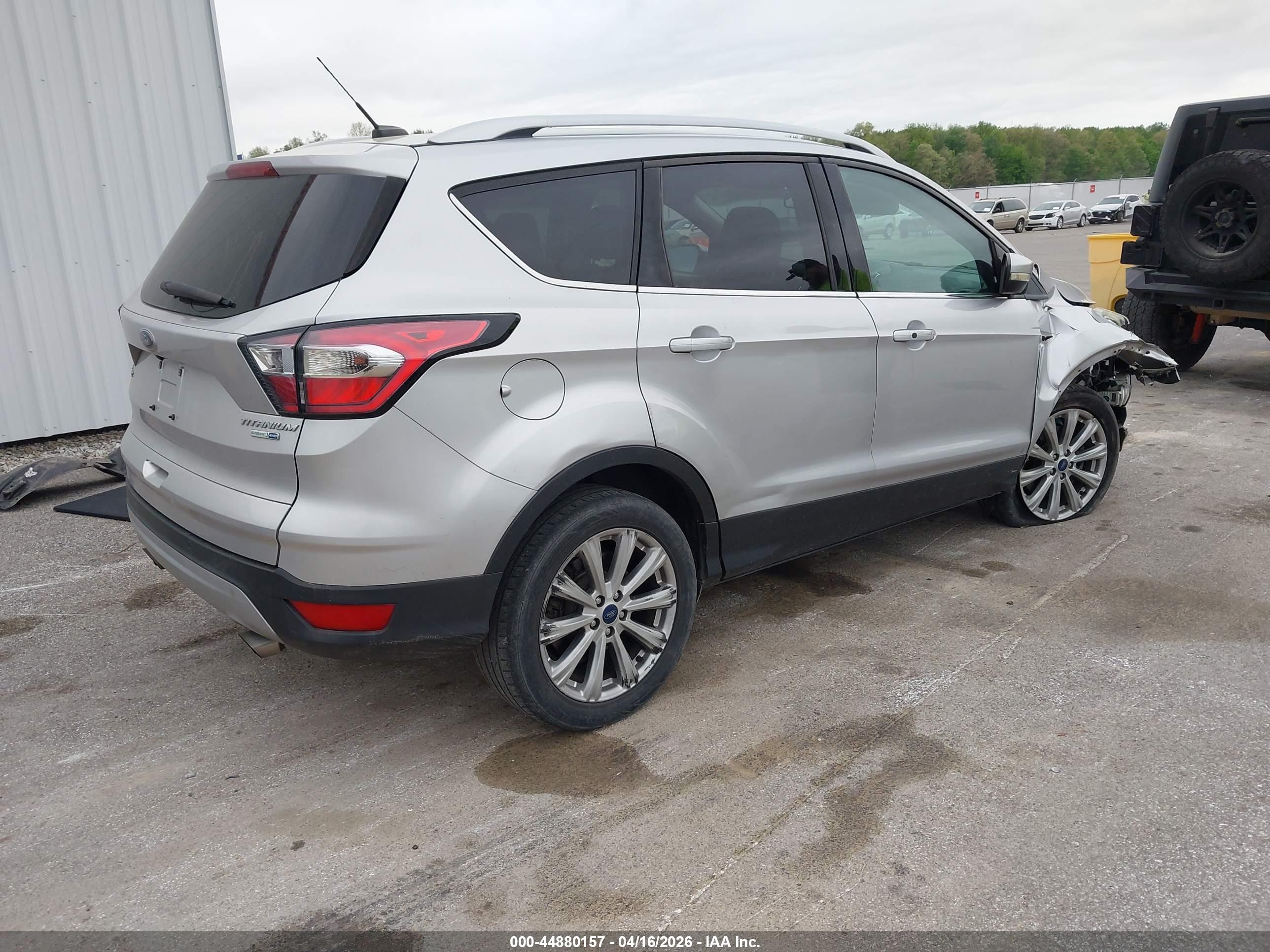 FORD ESCAPE image 4