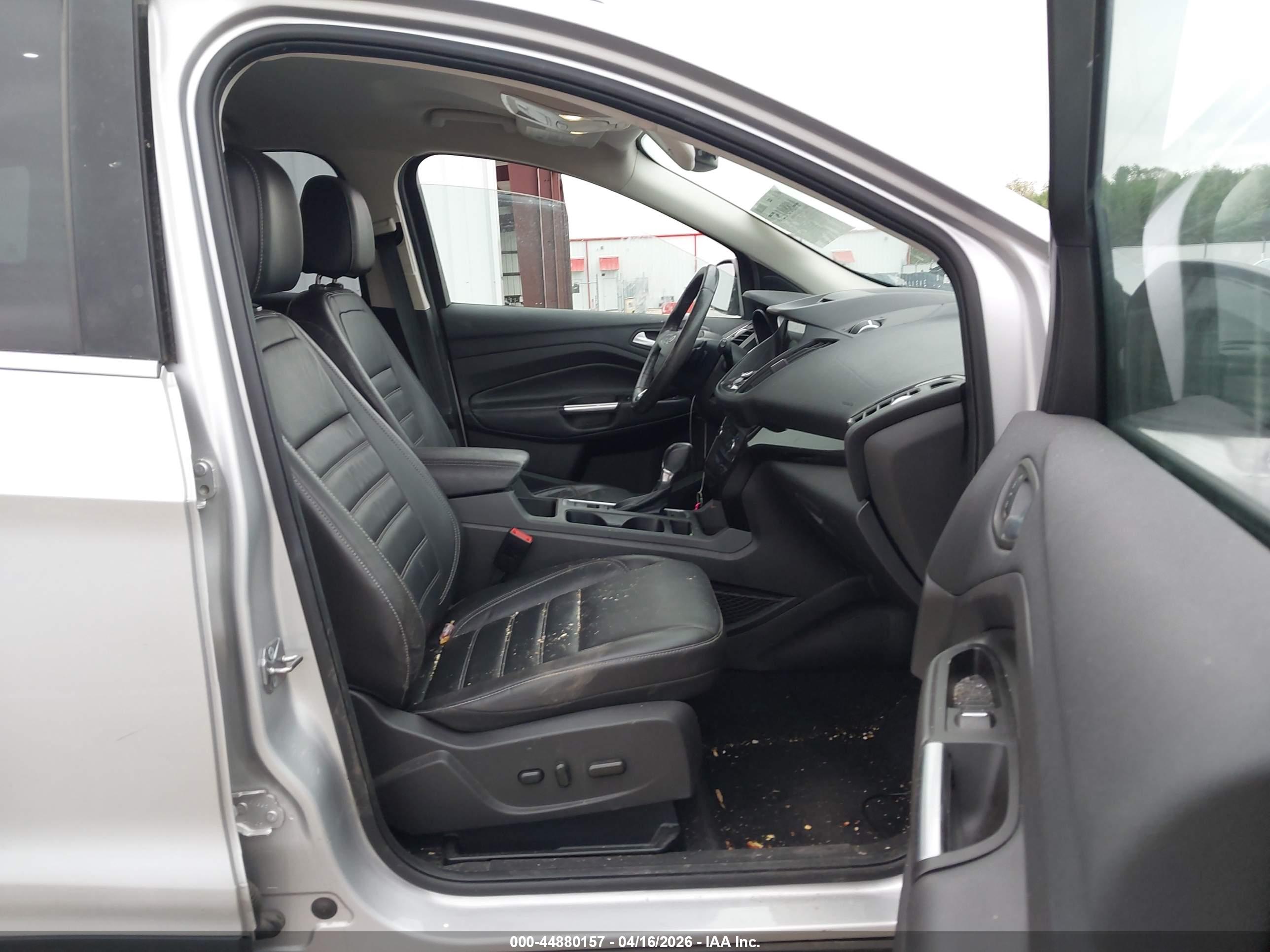 FORD ESCAPE image 5