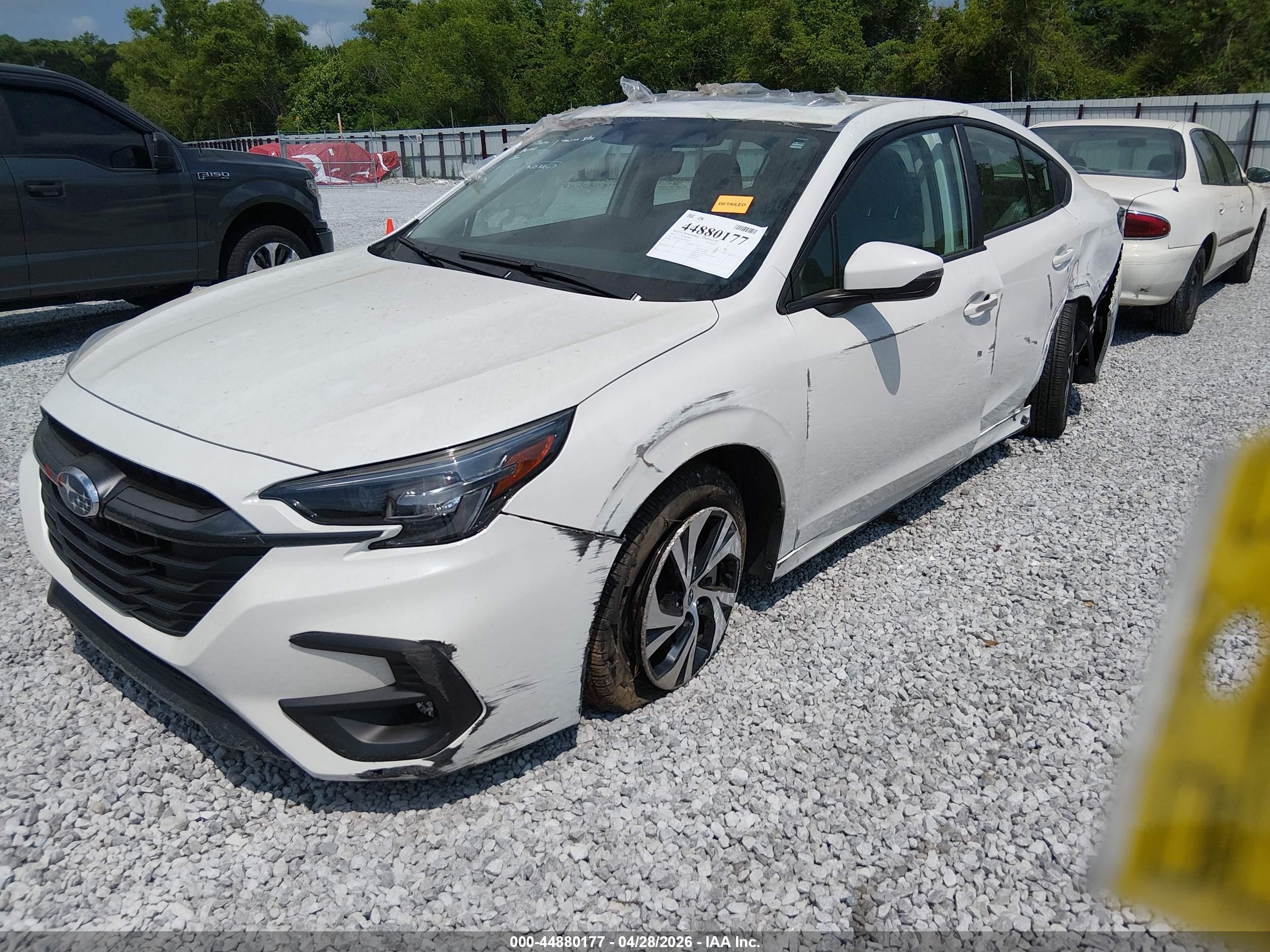 SUBARU LEGACY image 2