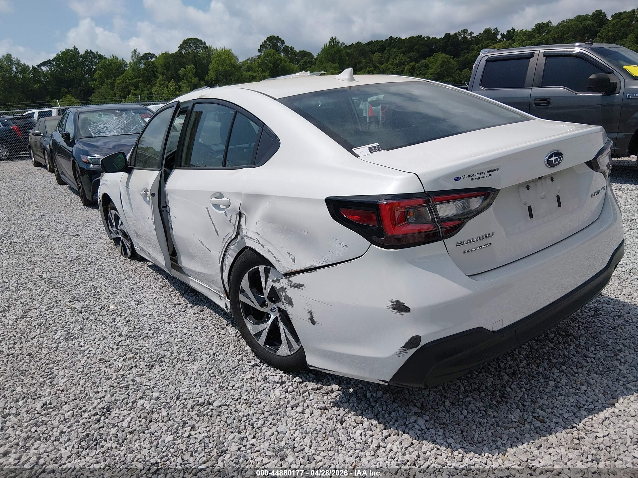 SUBARU LEGACY image 3