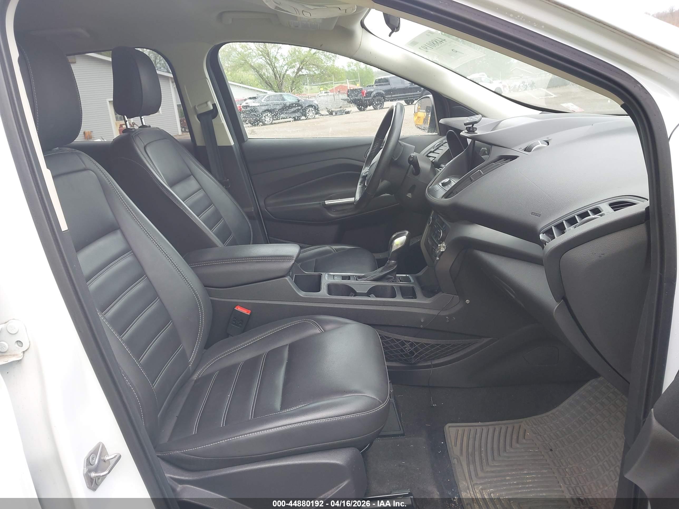 FORD ESCAPE image 5
