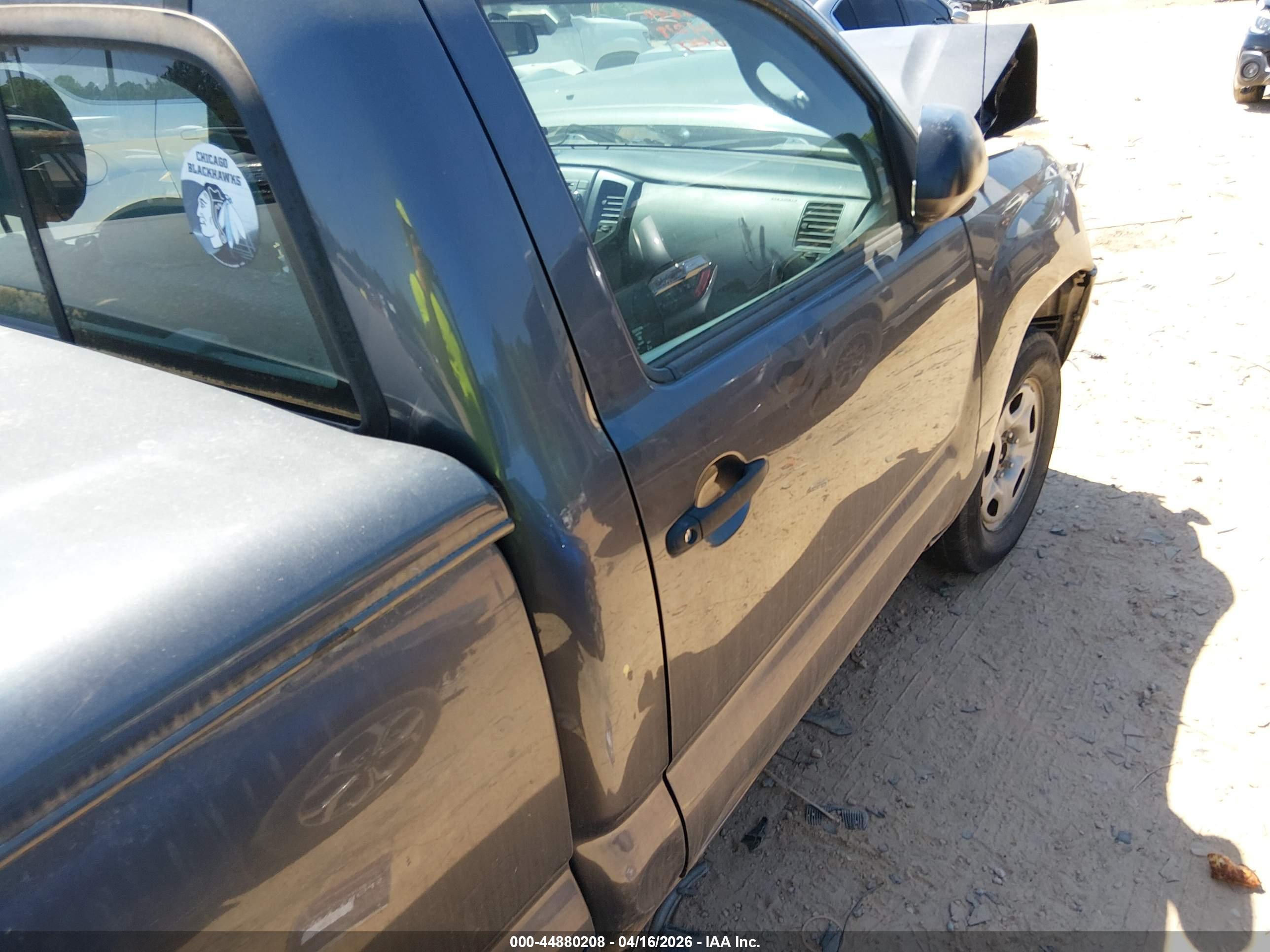 TOYOTA TACOMA image 8