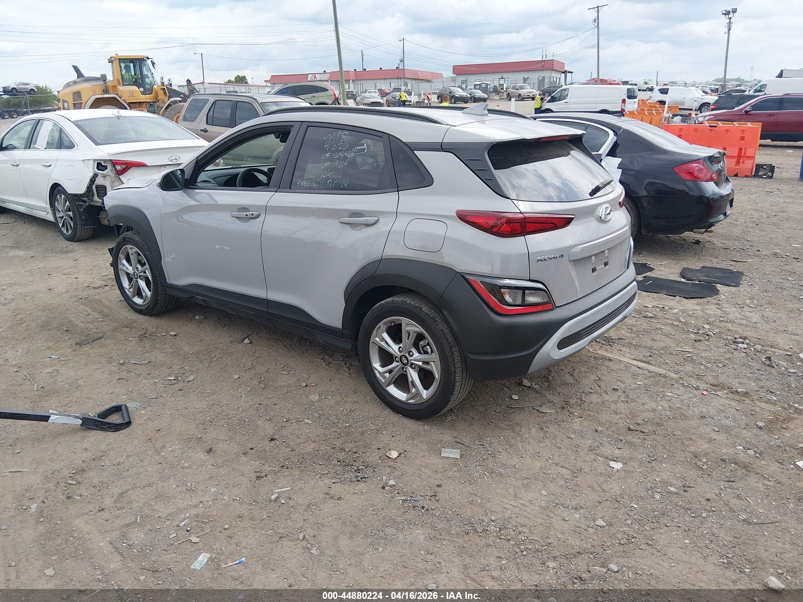 HYUNDAI KONA image 3