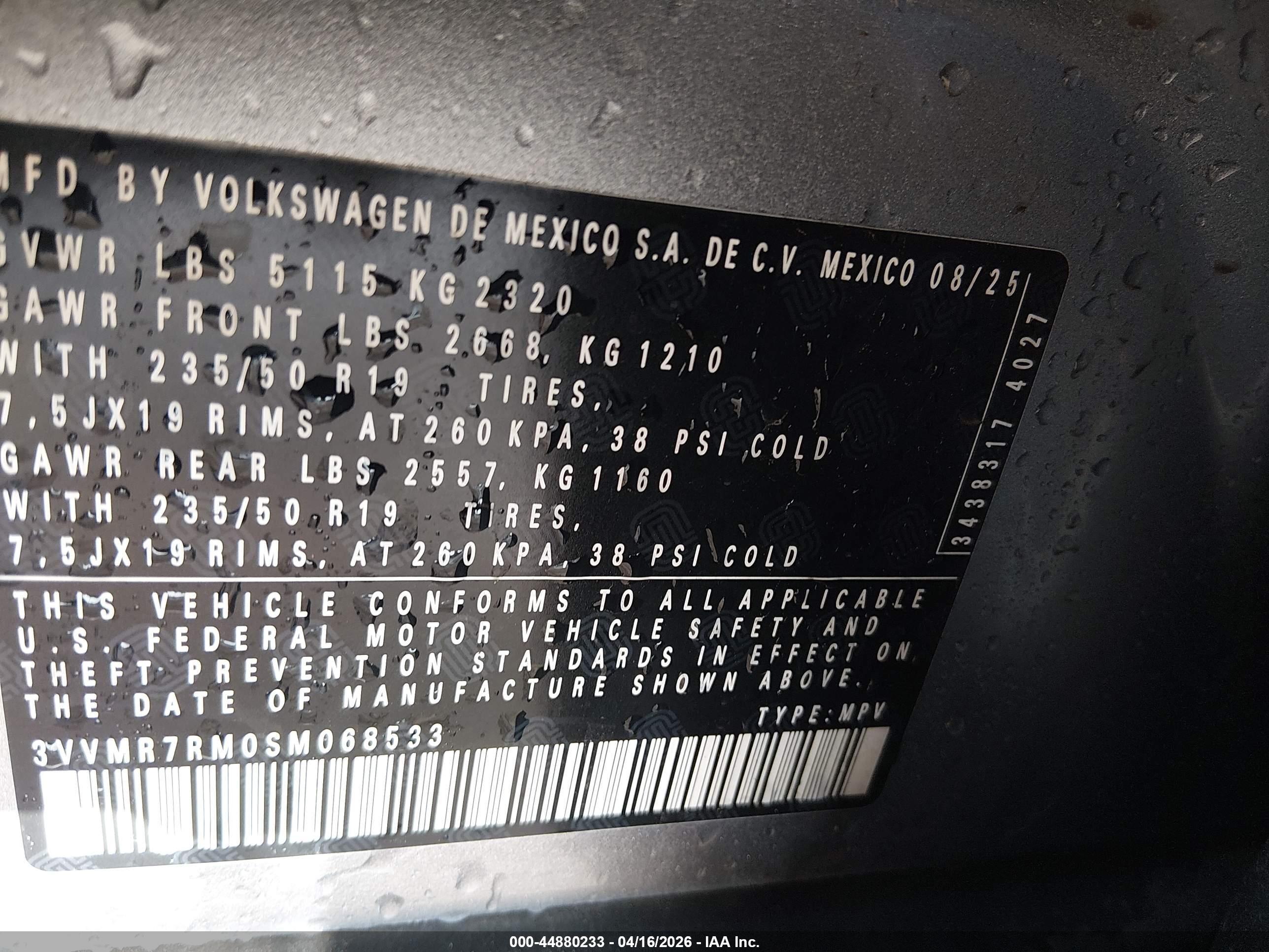 VOLKSWAGEN TIGUAN image 9