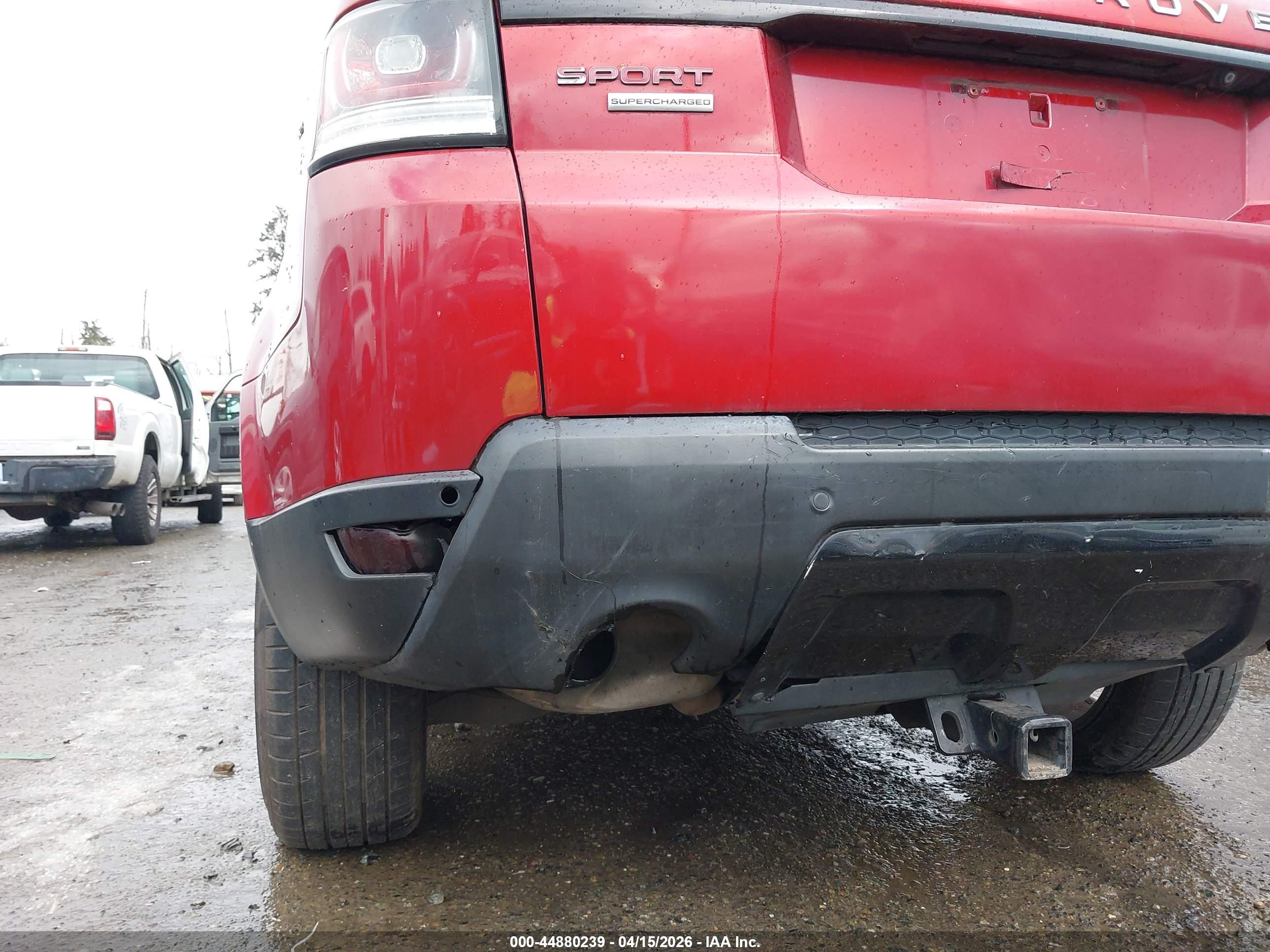 LAND ROVER image 6