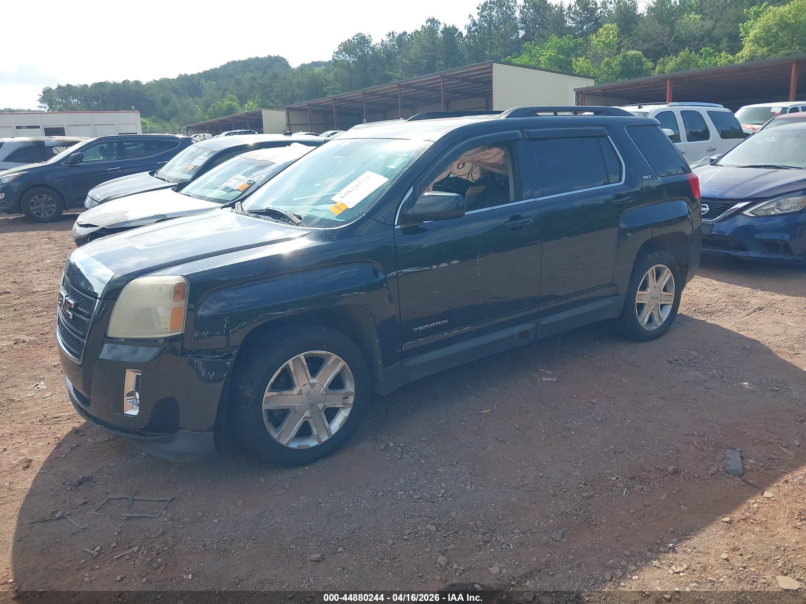 GMC TERRAIN image 2