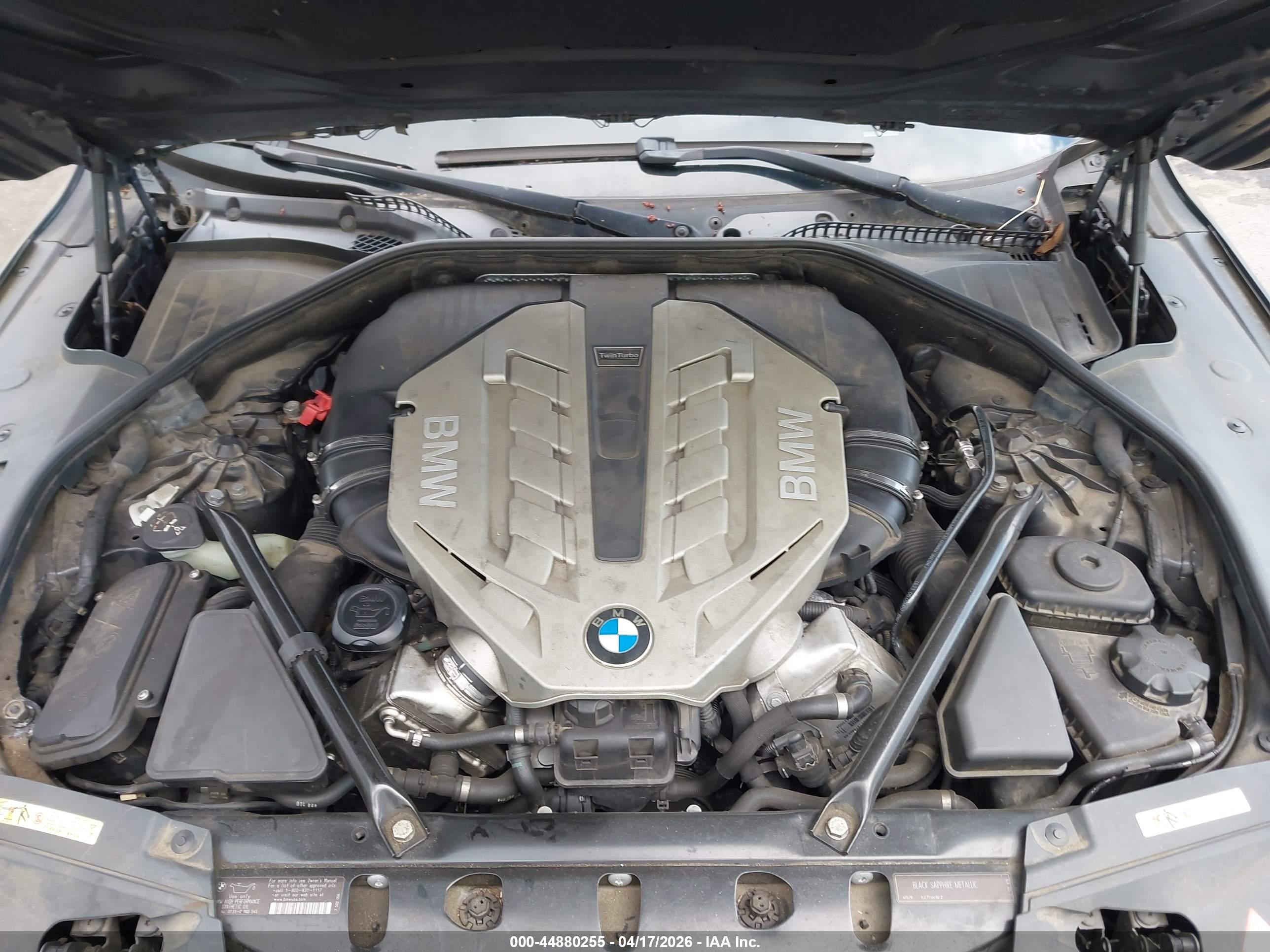 BMW 750I image 10
