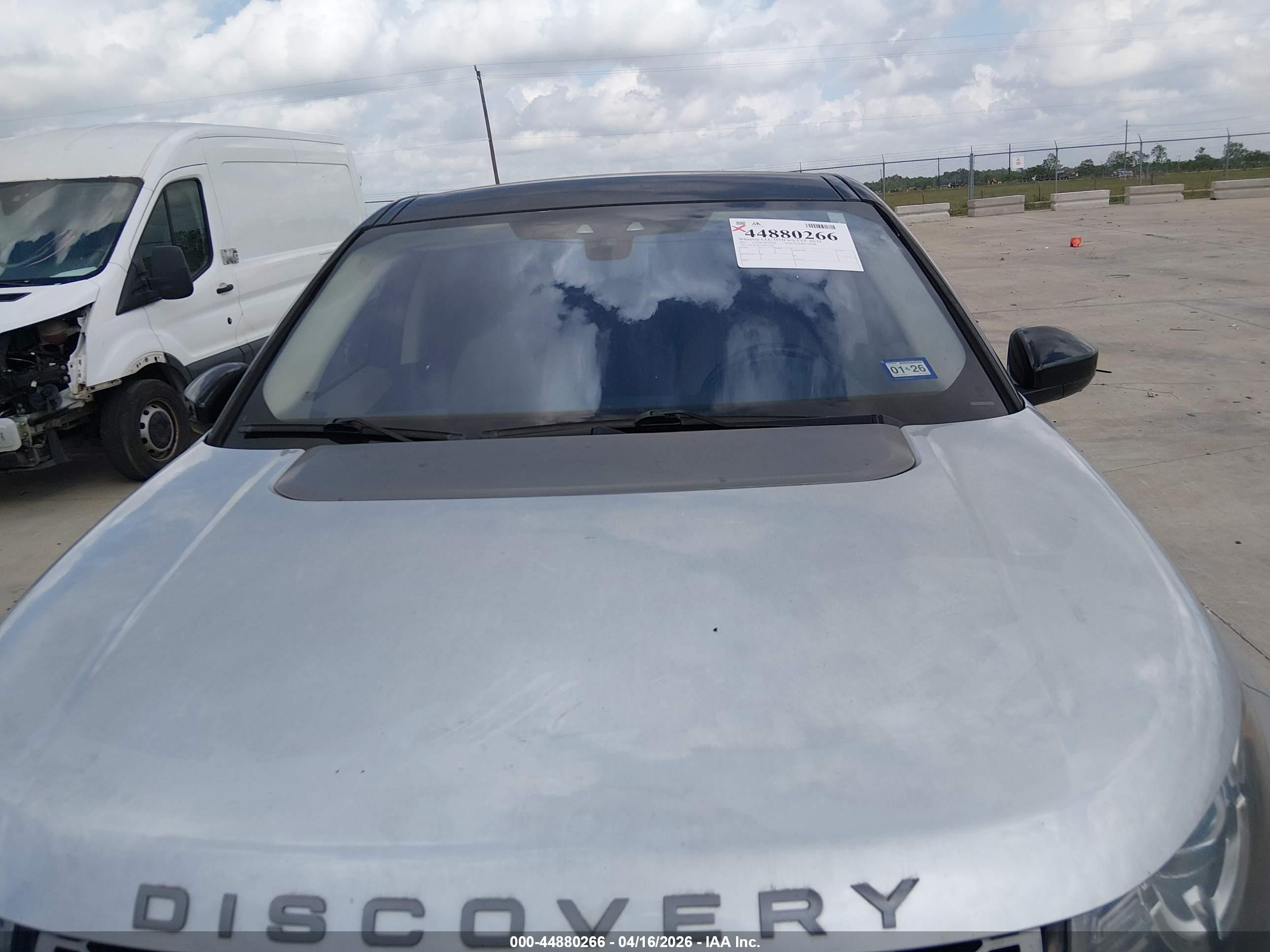 LAND ROVER image 6