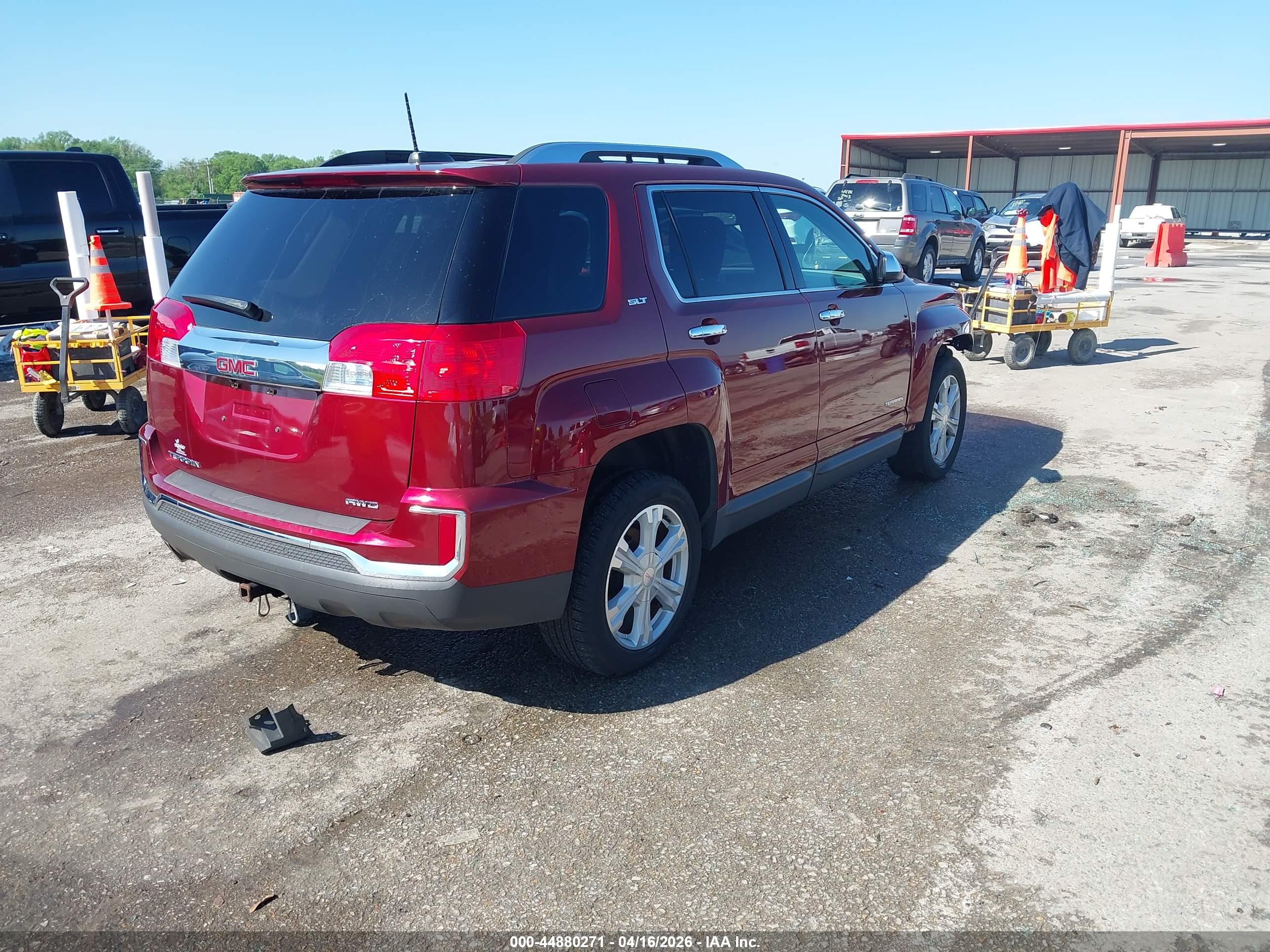 GMC TERRAIN image 4