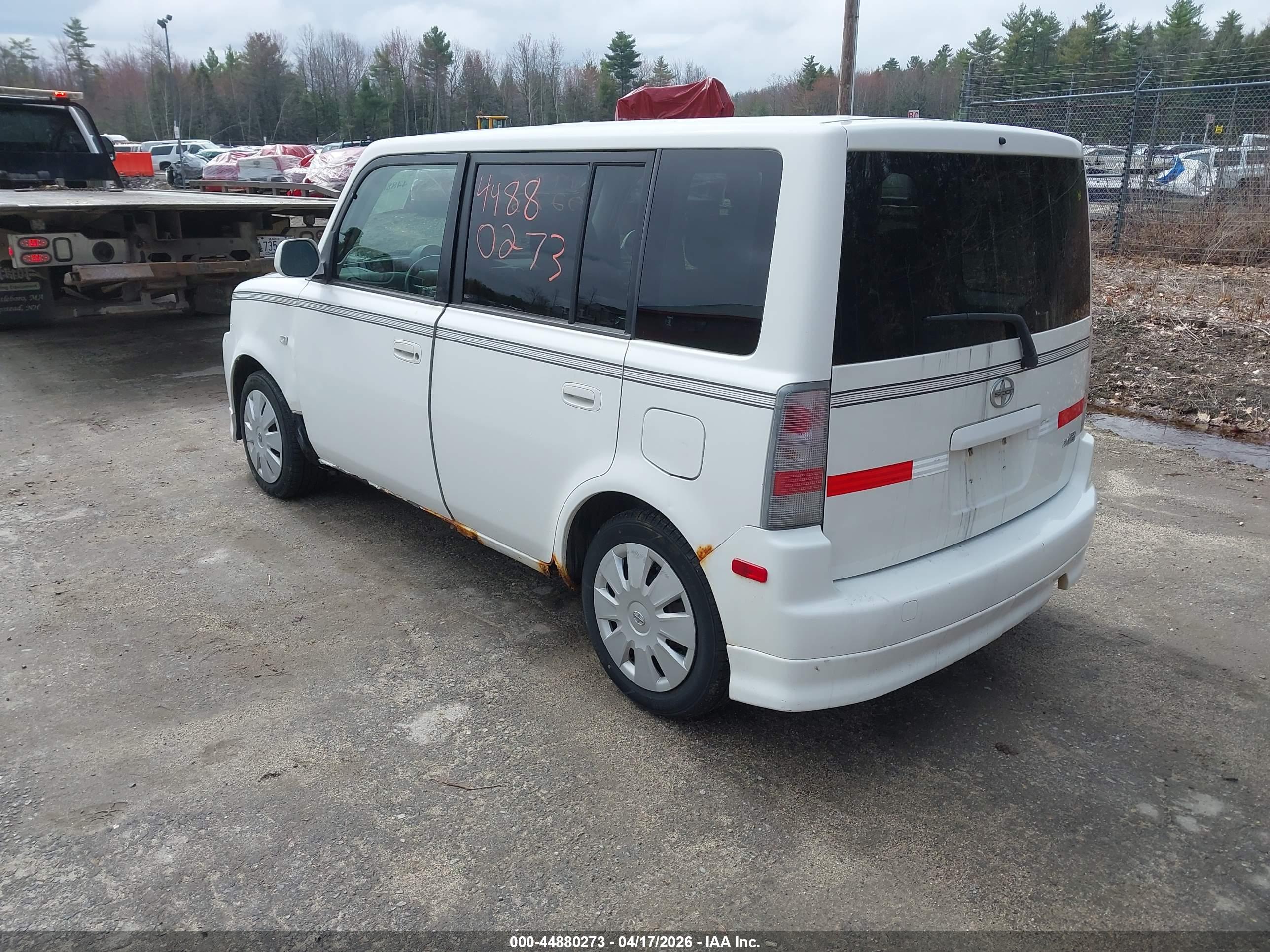 SCION XB image 3