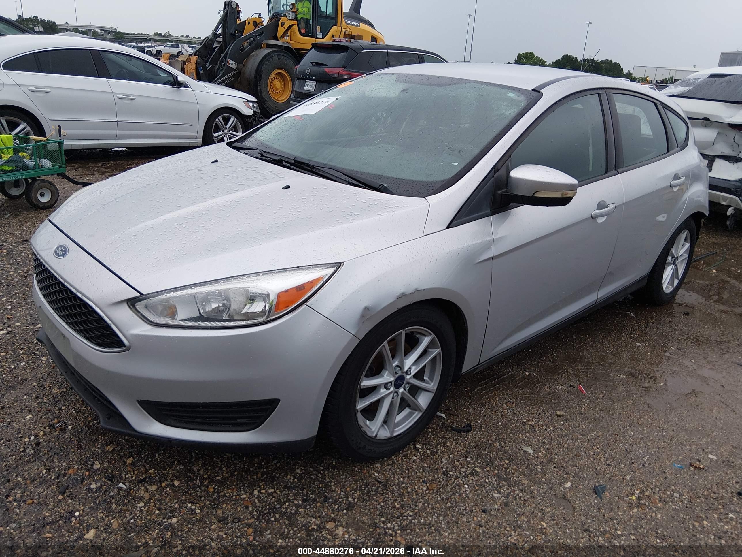 FORD FOCUS image 2