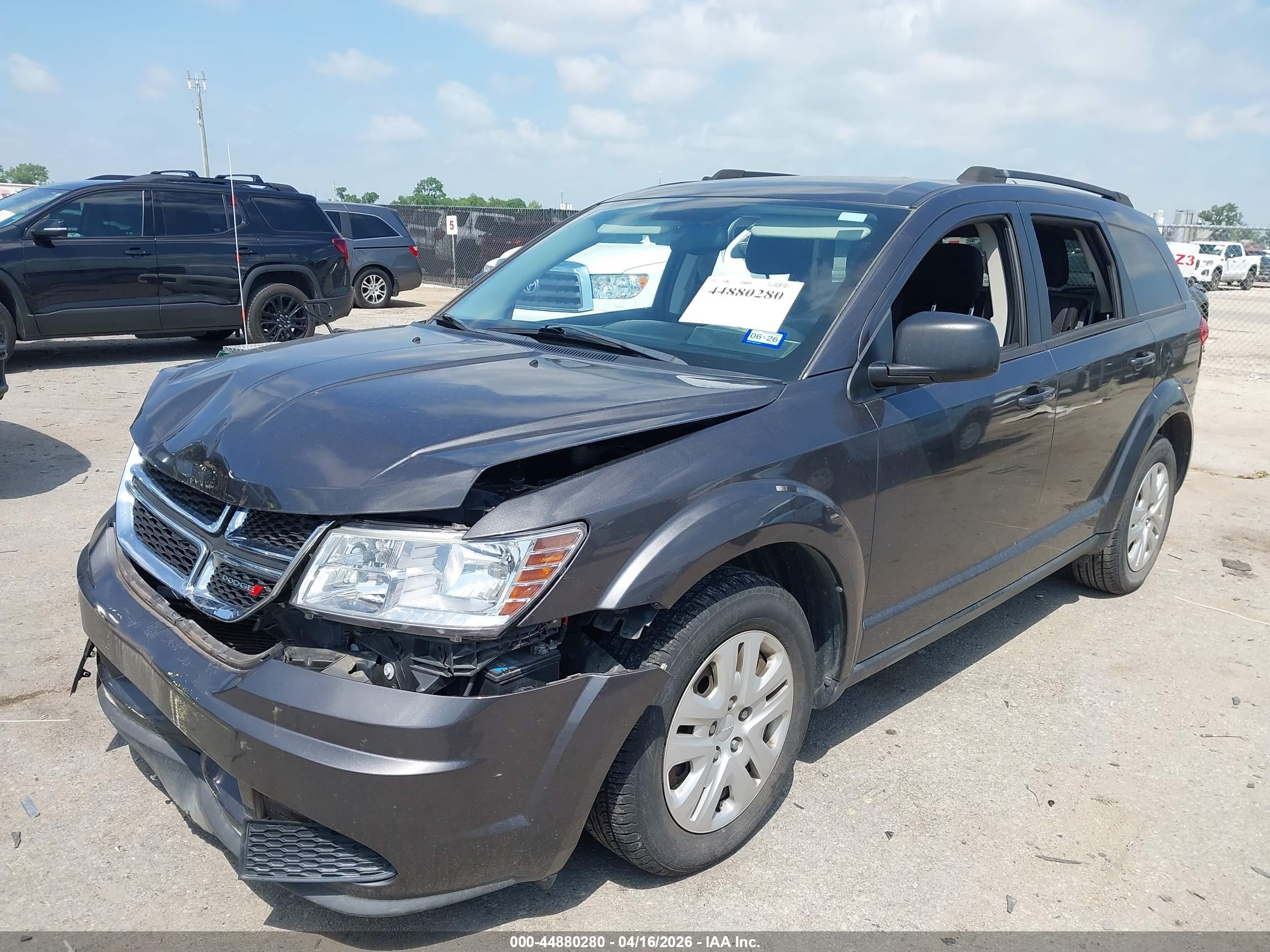 DODGE JOURNEY image 2